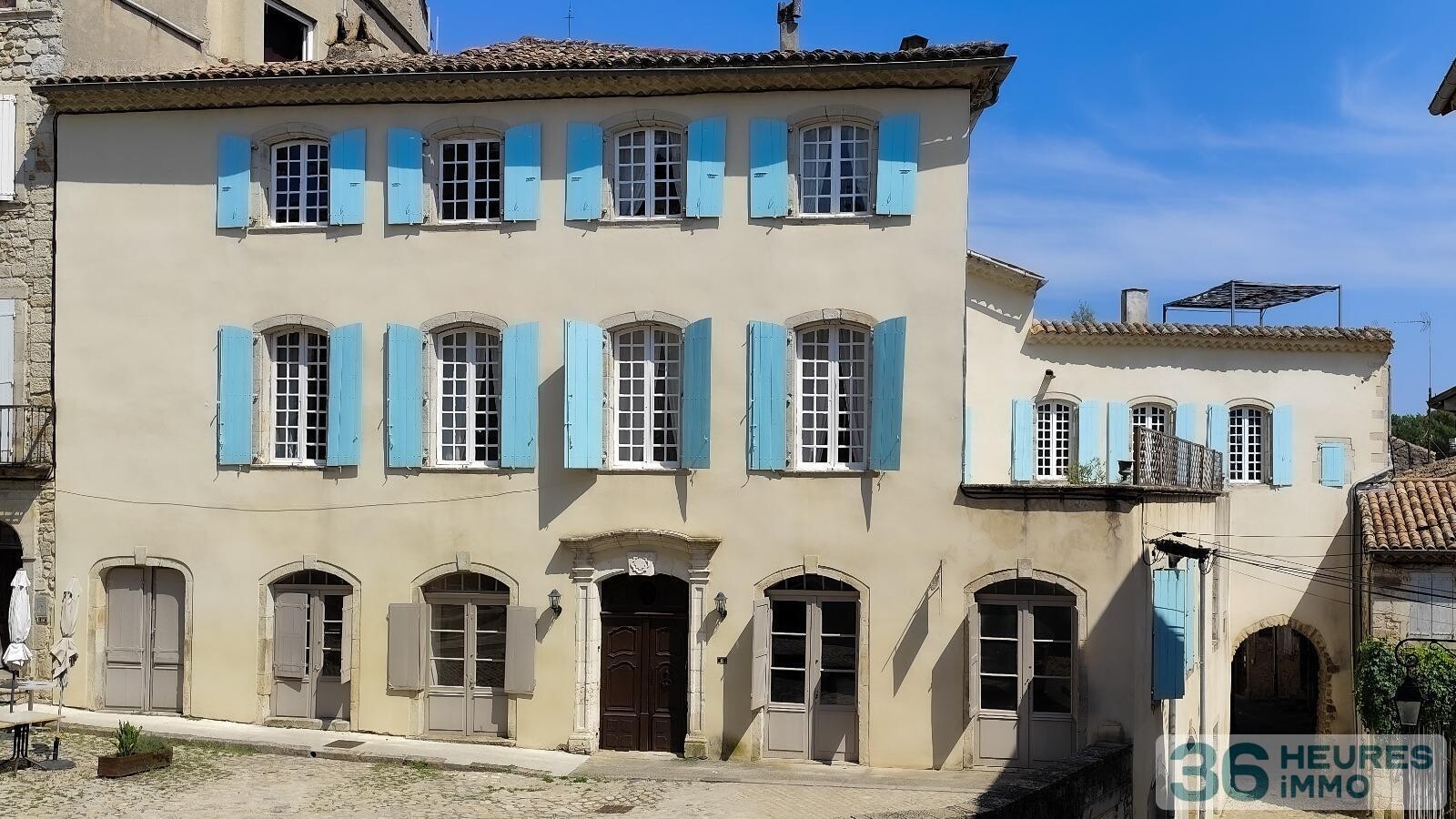 Hôtel particulier au coeur de la citée médiévale de Joyeuse (07)