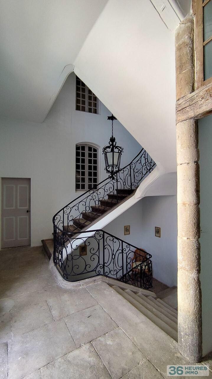 Hôtel particulier au coeur de la citée médiévale de Joyeuse (07)