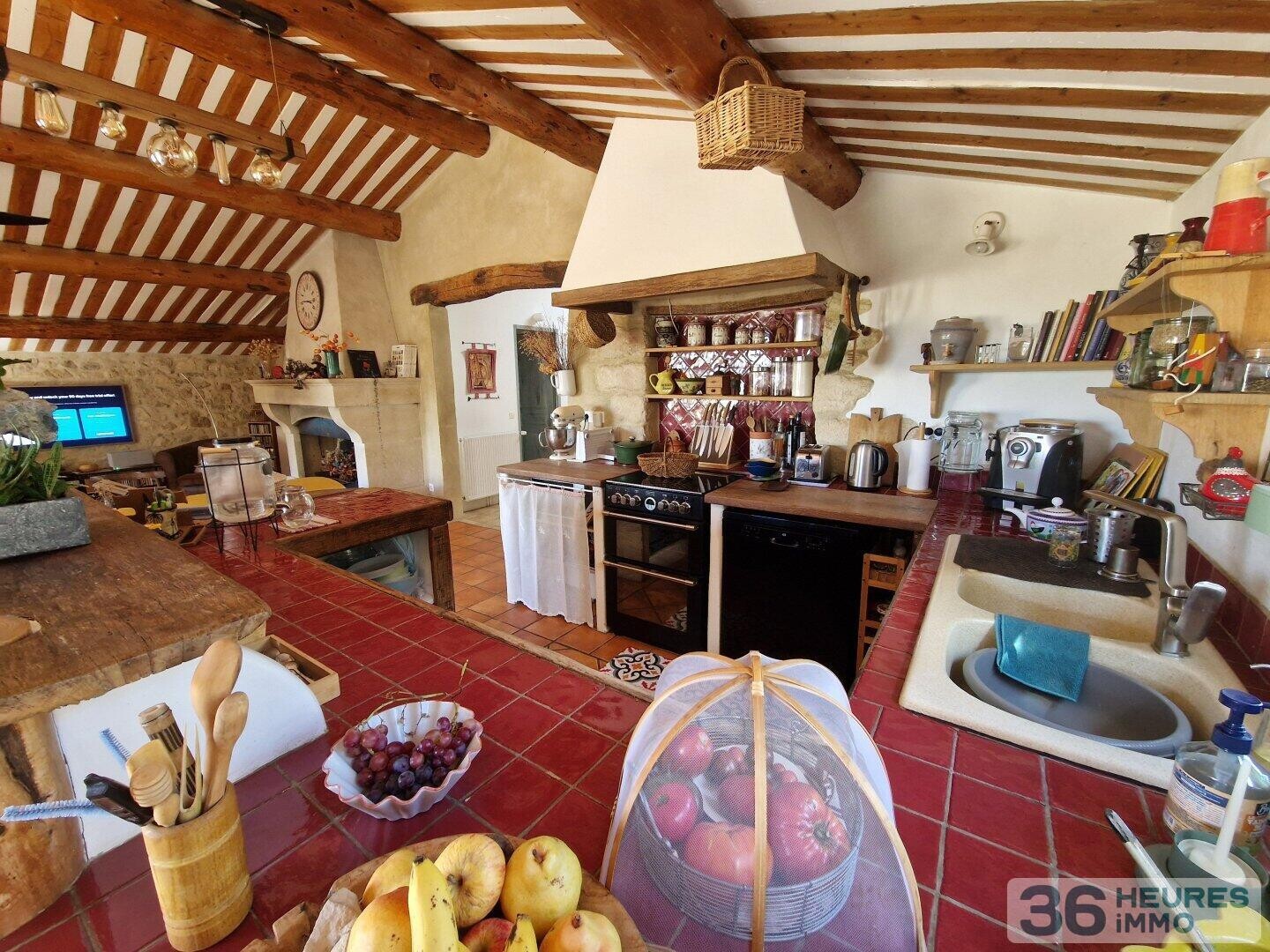 Maison en Pierre et dépendance