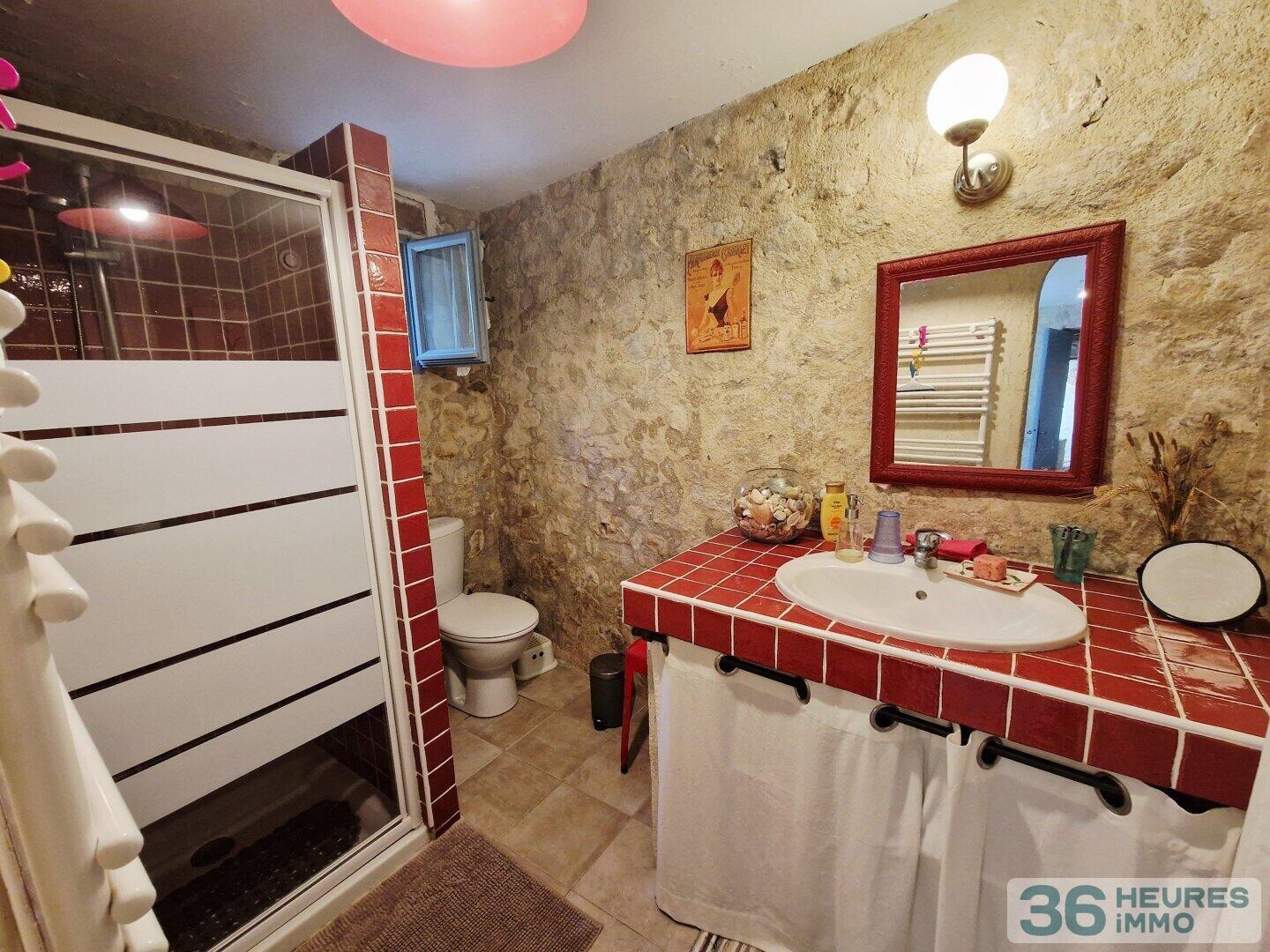 Maison en Pierre et dépendance