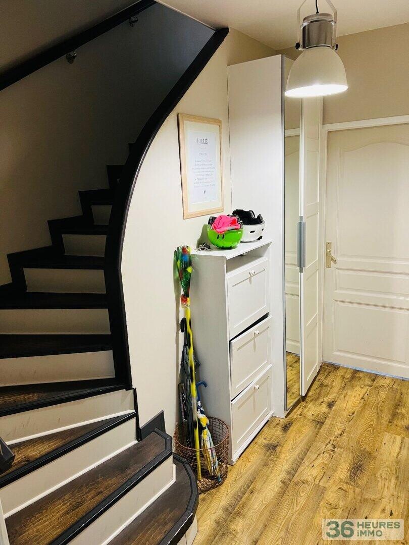 CROIX Beaumont 6 PIECES 135 m² Terrain 747 m² Garage