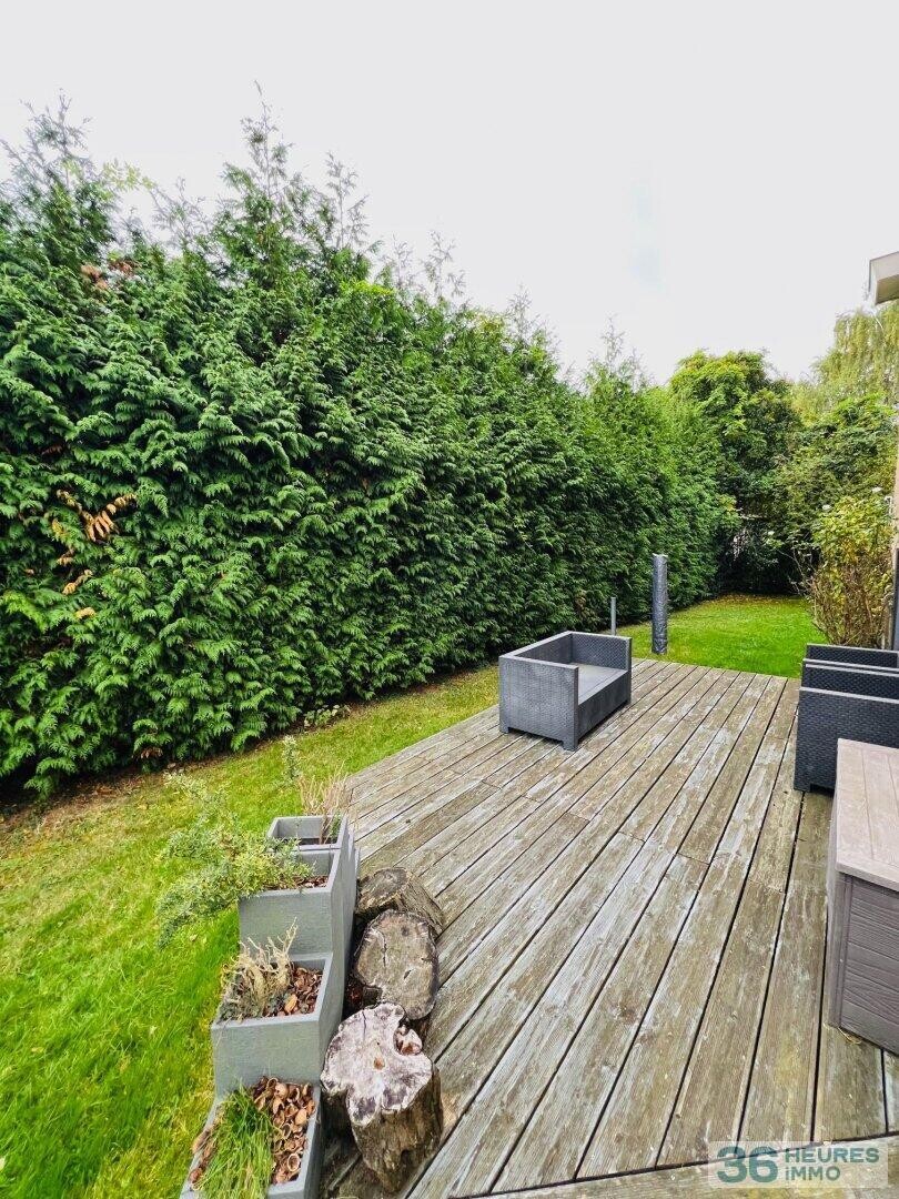 CROIX Beaumont 6 PIECES 135 m² Terrain 747 m² Garage