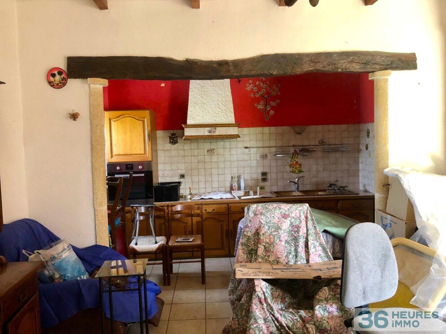 Valréas-Maison ancienne à rénovée