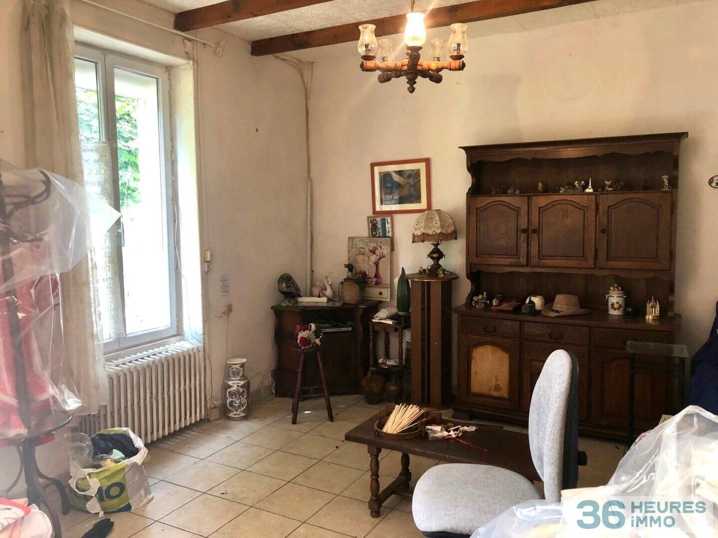 Valréas-Maison ancienne à rénovée