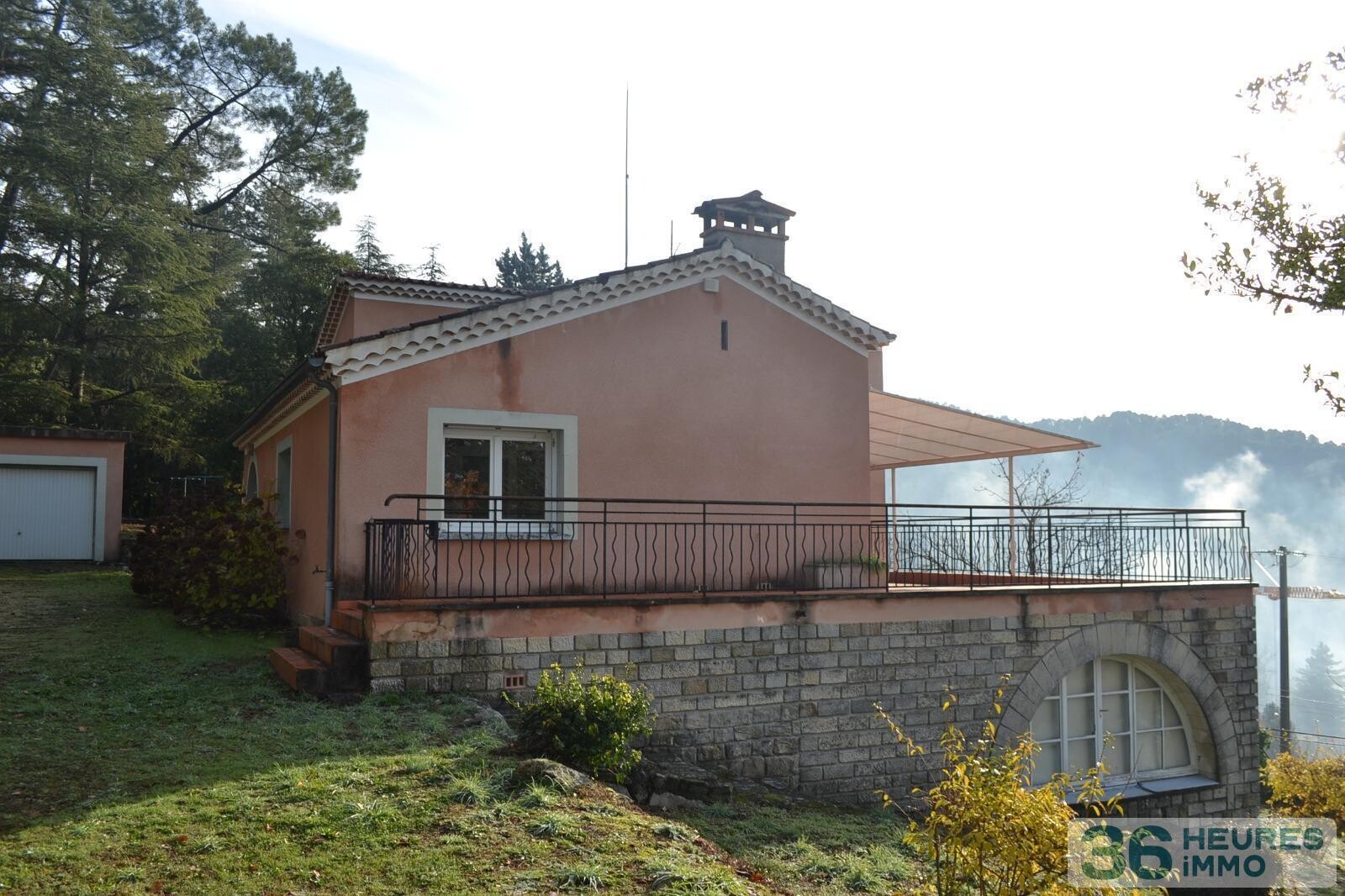 Maison individuelle avec terrain attenant