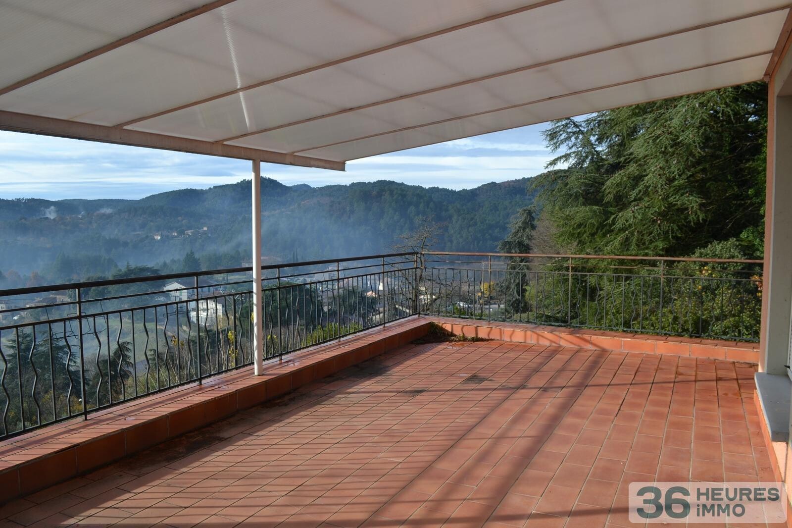 Maison individuelle avec terrain attenant