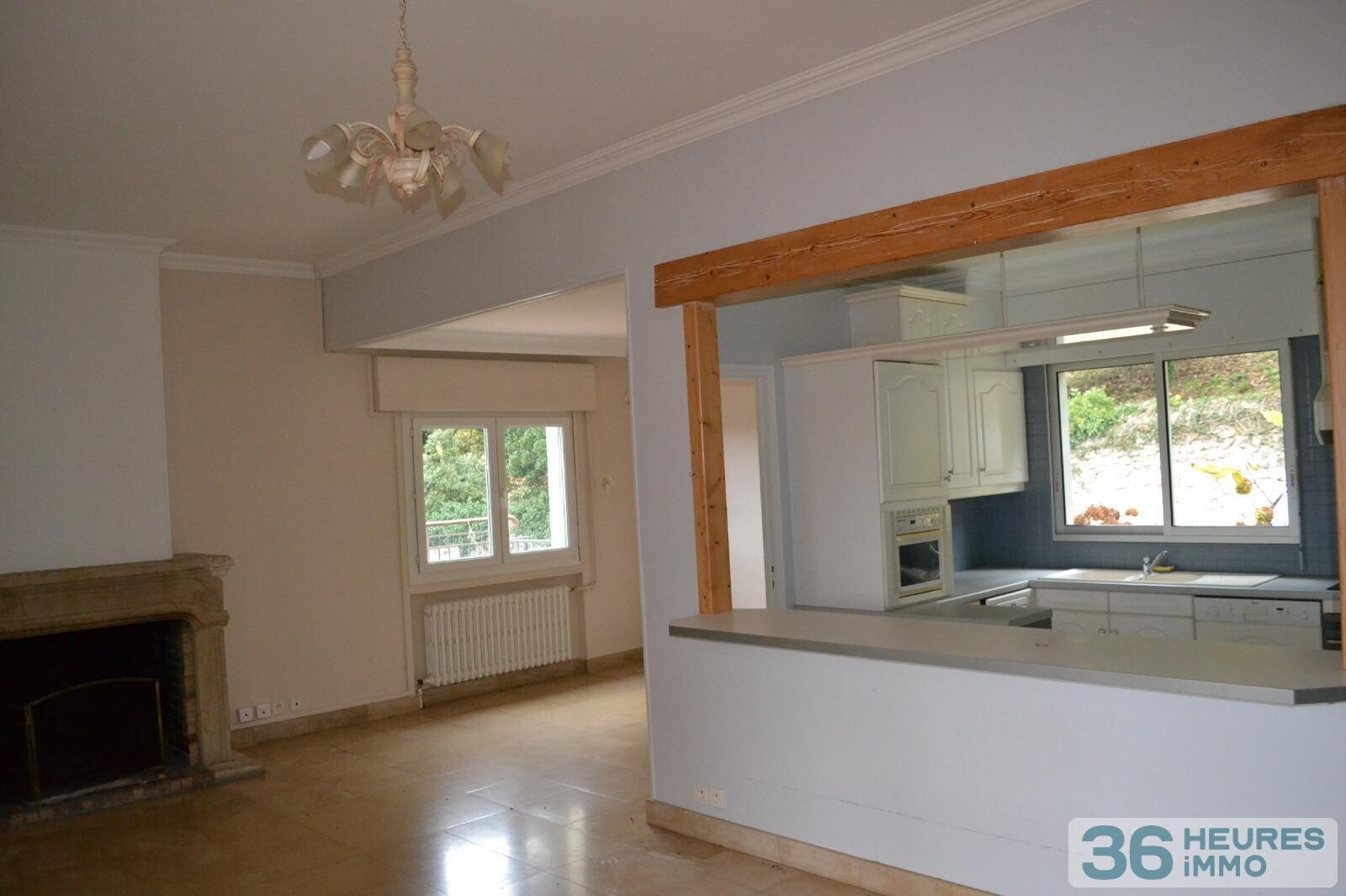 Maison individuelle avec terrain attenant