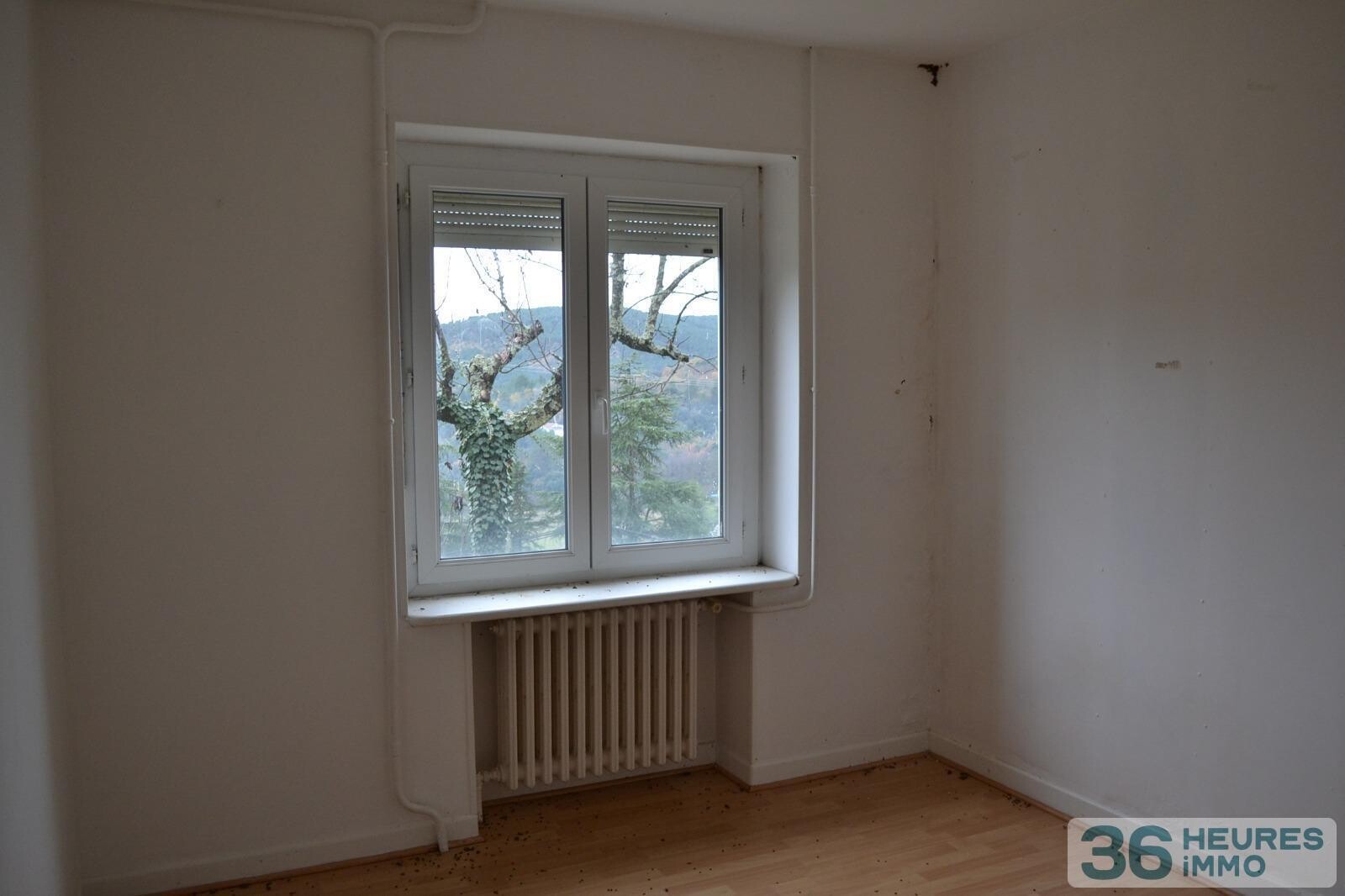 Maison individuelle avec terrain attenant