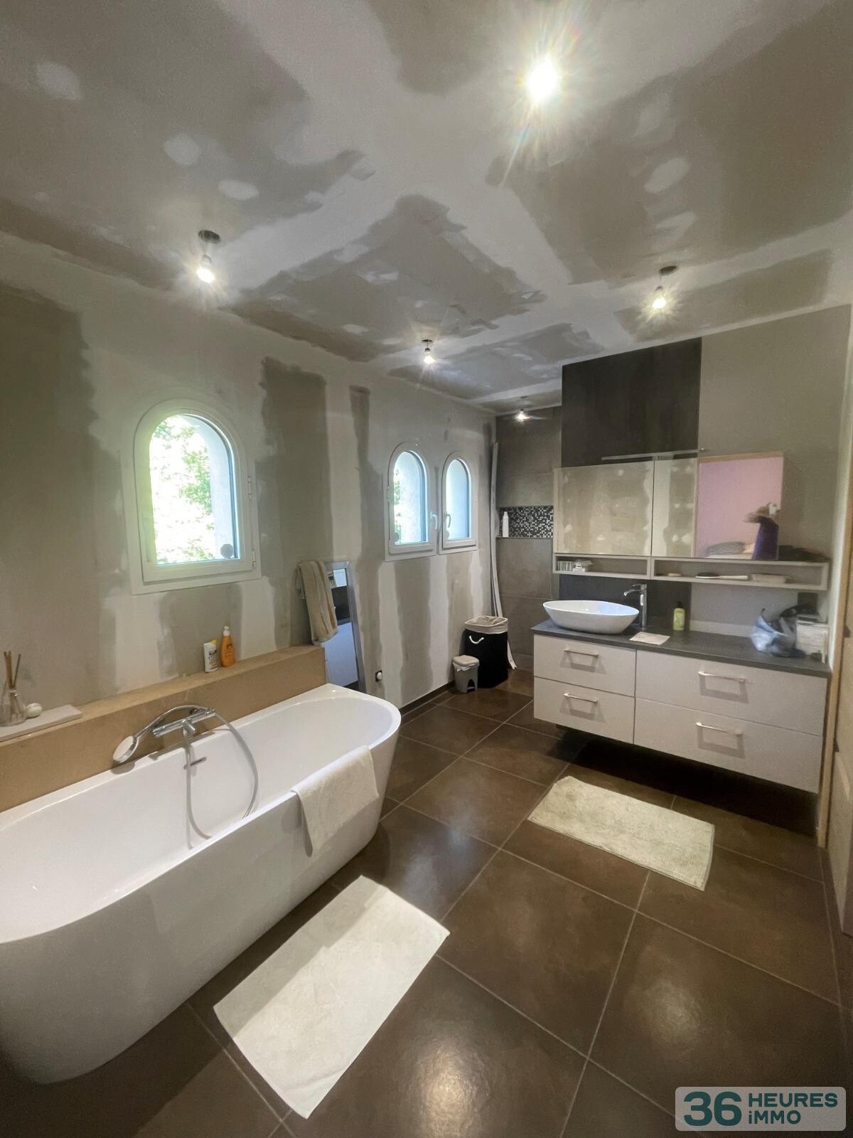 VILLA A ACHEVER