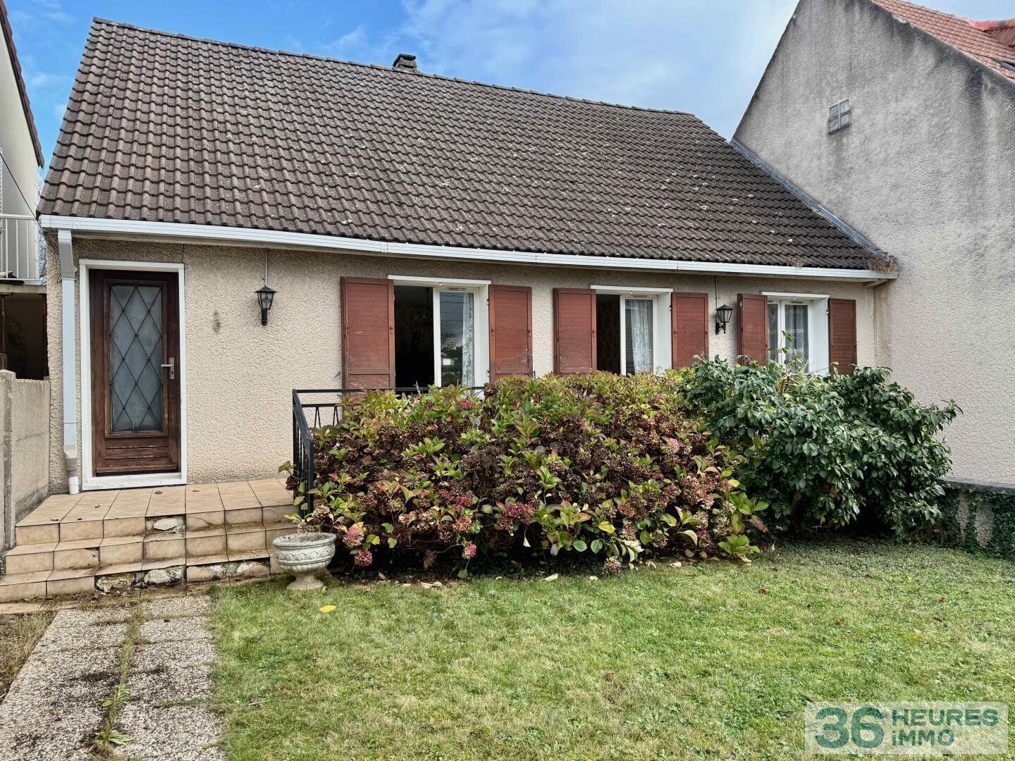 Maison 3 pièces de 83,56 m² + combles non aménagés de 80m² + sous-sol total de 67 m²