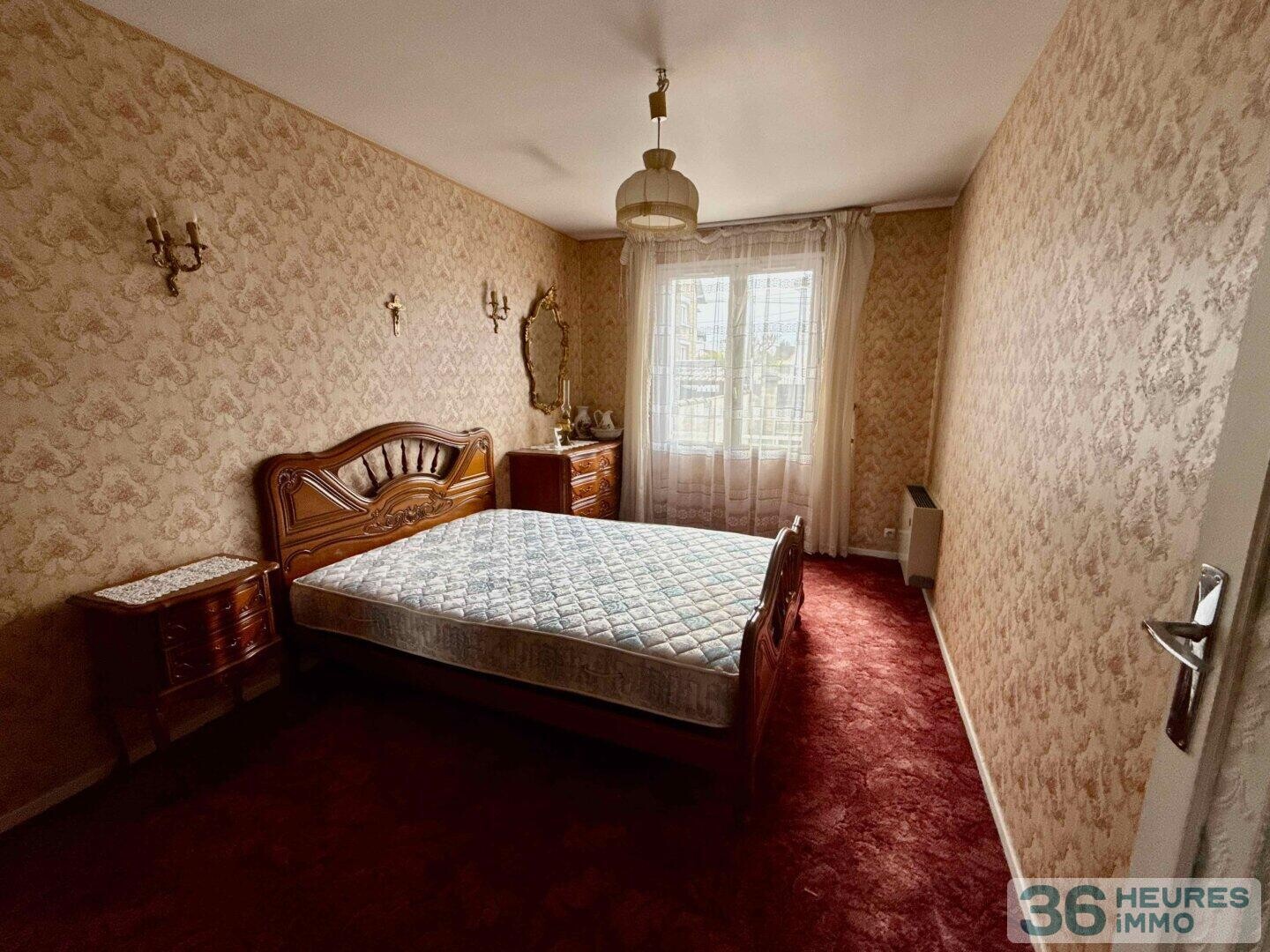 Maison 3 pièces de 83,56 m² + combles non aménagés de 80m² + sous-sol total de 67 m²