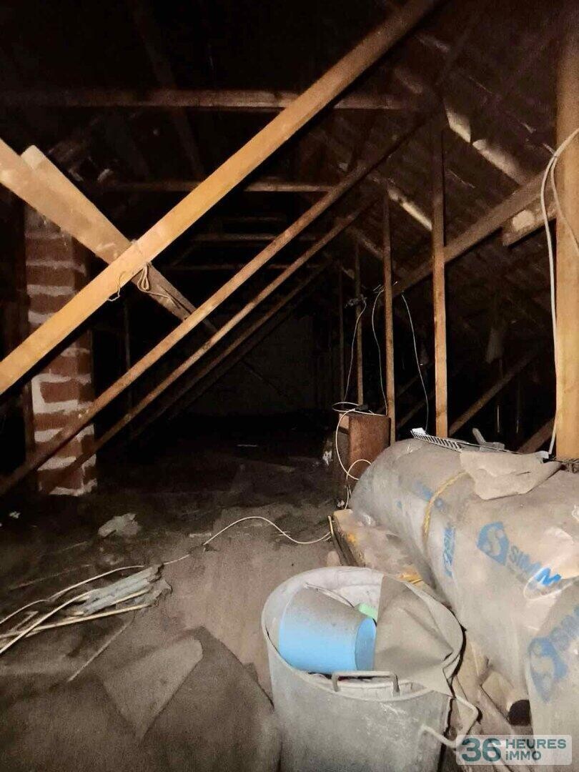 Maison 3 pièces de 83,56 m² + combles non aménagés de 80m² + sous-sol total de 67 m²