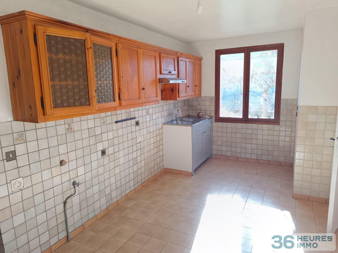 Maison Familiale T6, de 152 m² sur 1 865 m² – Vue dominante et Sud