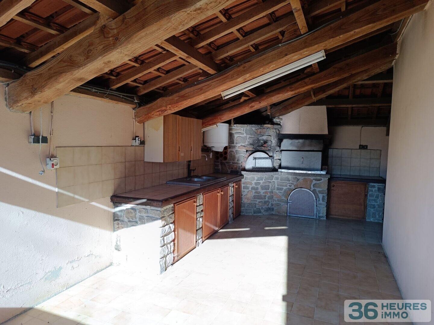 Maison Familiale T6, de 152 m² sur 1 865 m² – Vue dominante et Sud