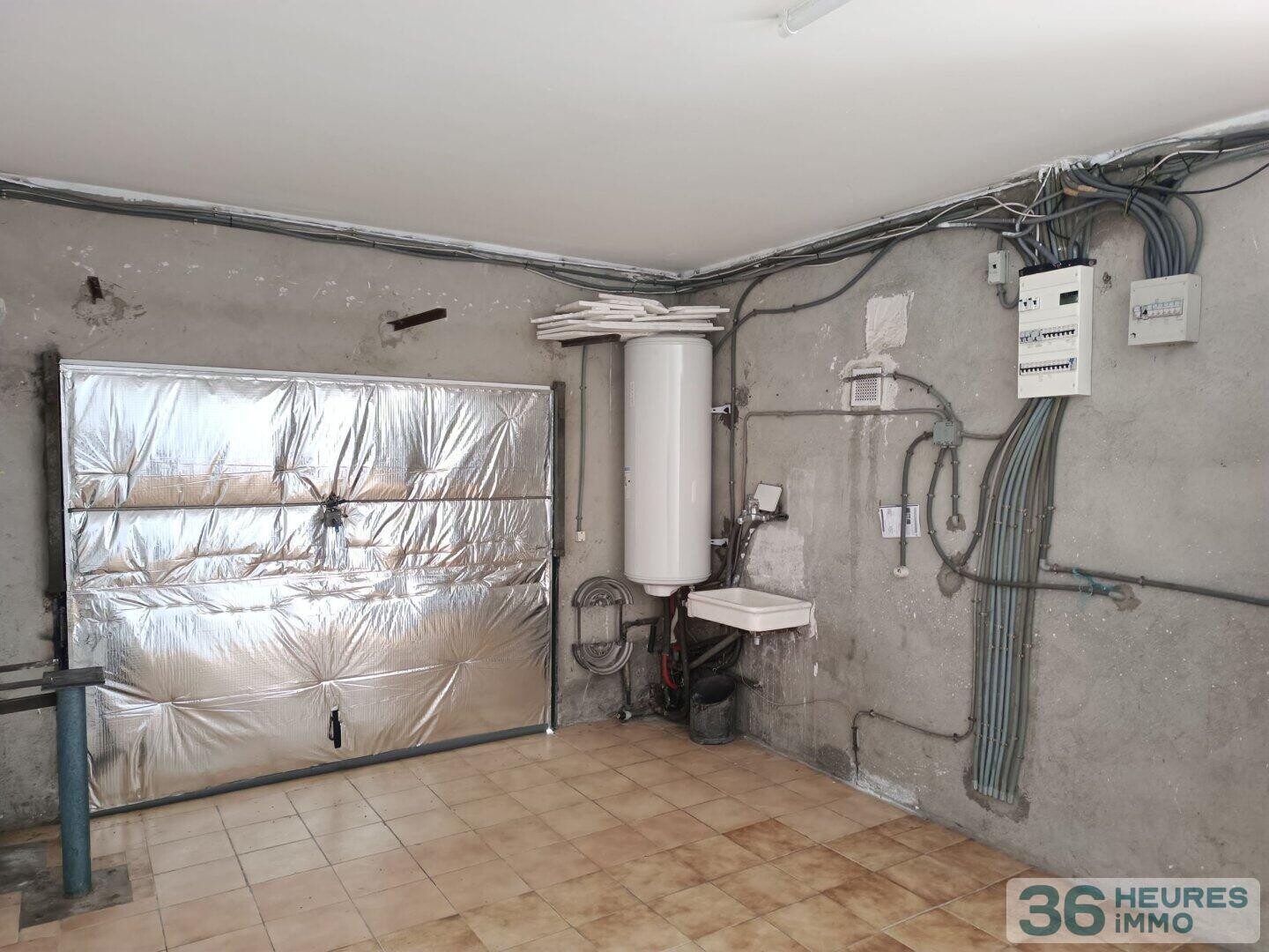 Maison Familiale T6, de 152 m² sur 1 865 m² – Vue dominante et Sud