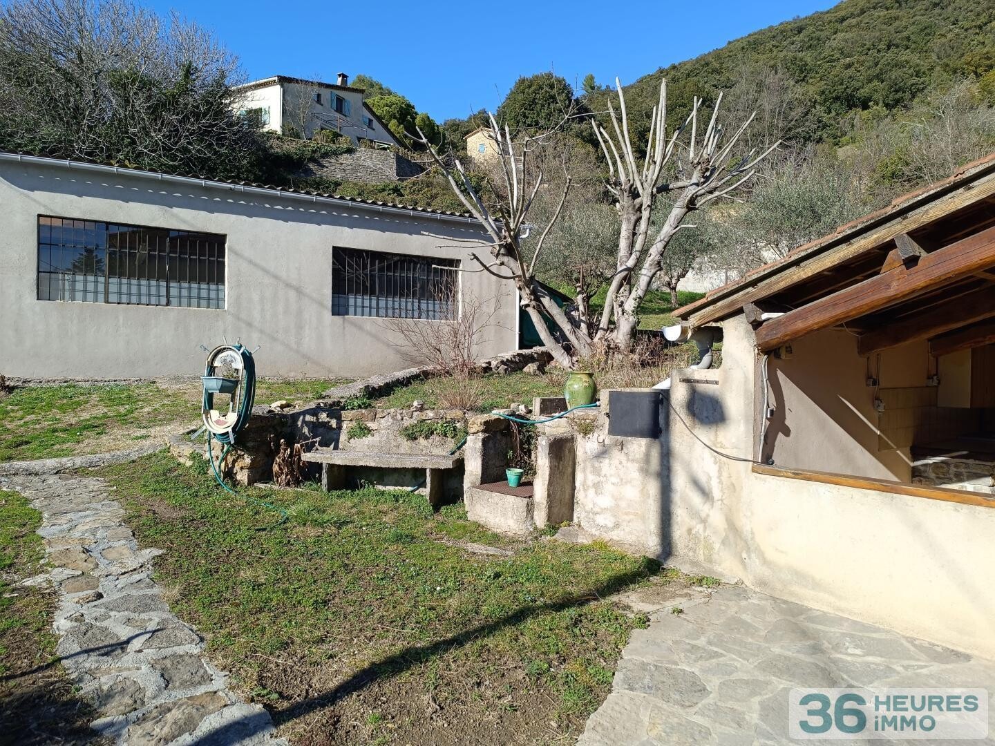 Maison Familiale T6, de 152 m² sur 1 865 m² – Vue dominante et Sud