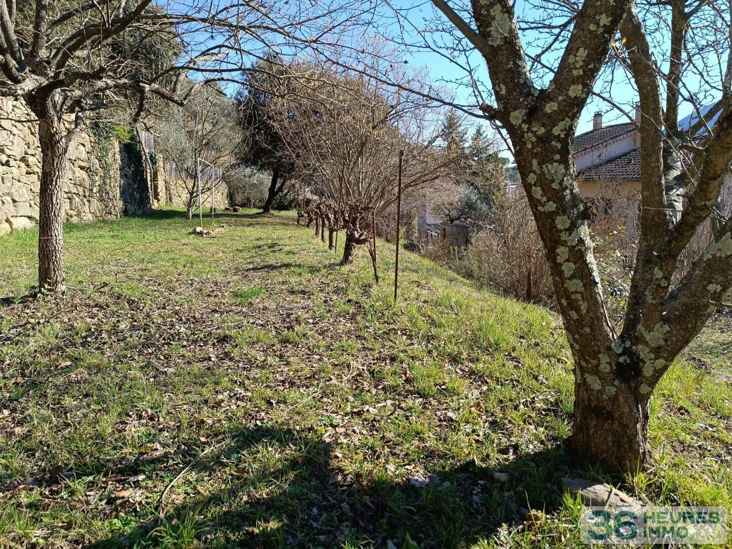 Maison Familiale T6, de 152 m² sur 1 865 m² – Vue dominante et Sud