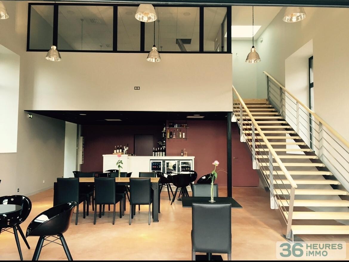 VENTE PROPRIETE en Centre-ville d'ERNEE, en Mayenne