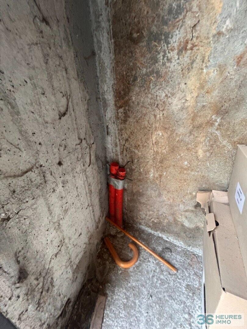 Maison avec garage au RDC et à l'étage appart de 94m2 à créer sur 2 niveaux