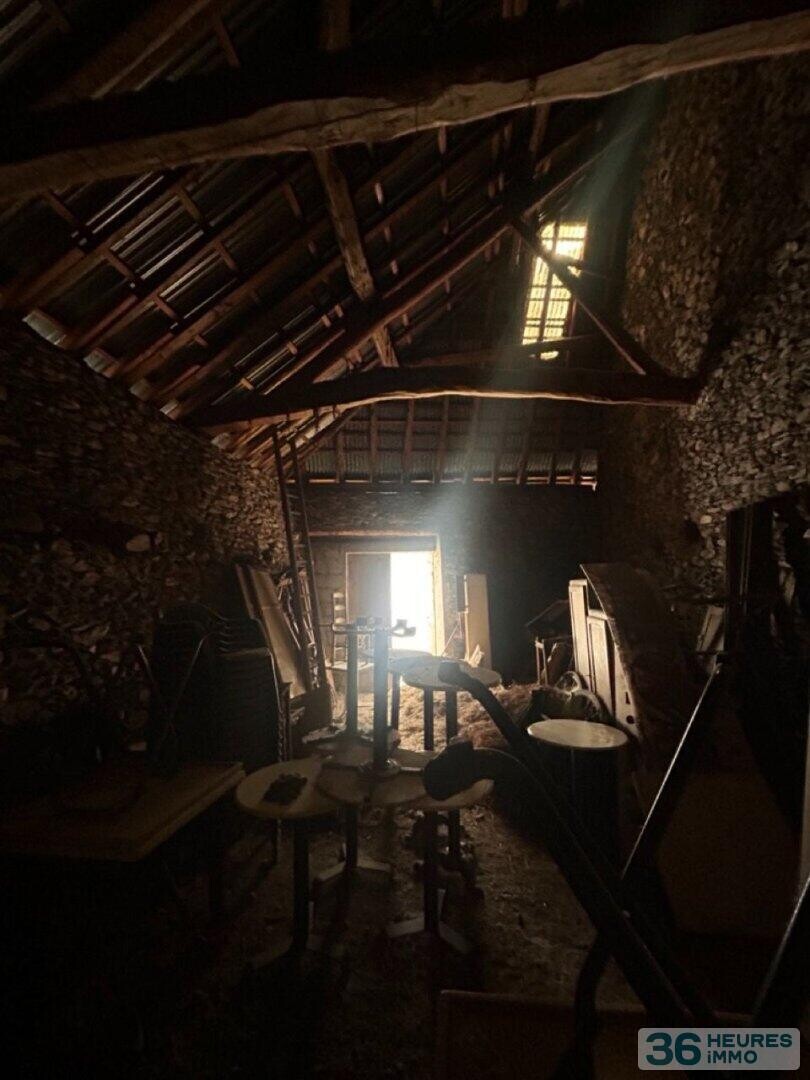 Maison avec garage au RDC et à l'étage appart de 94m2 à créer sur 2 niveaux