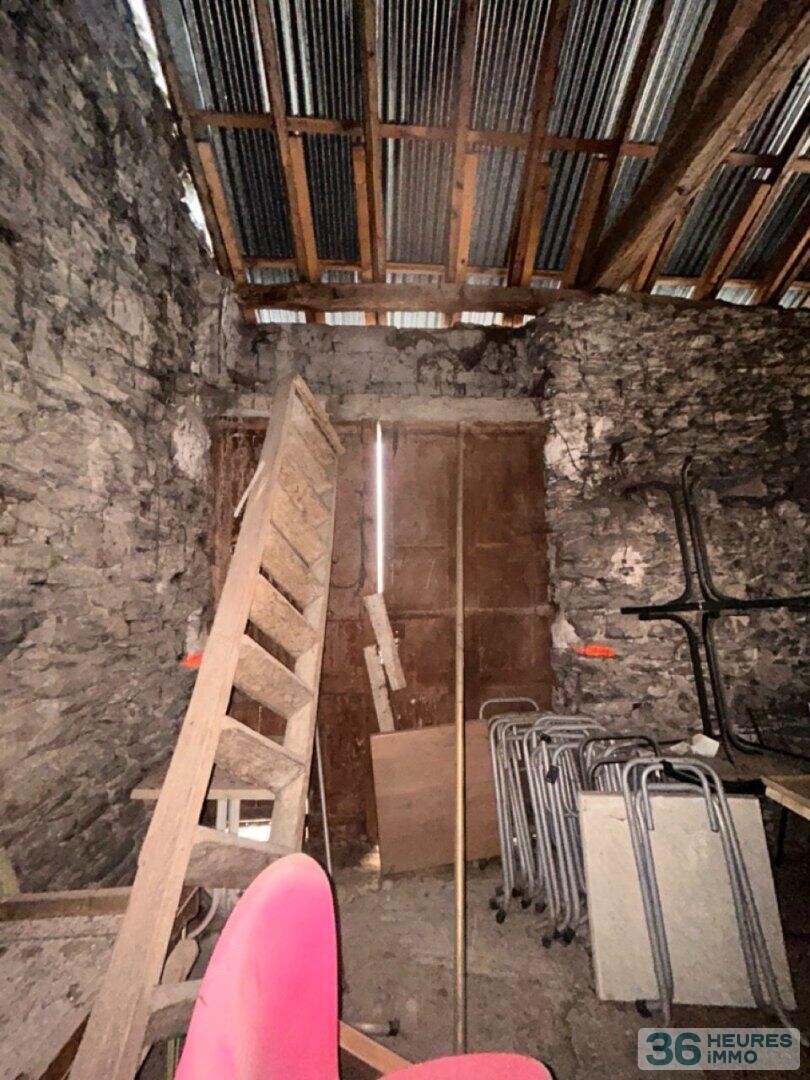 Maison avec garage au RDC et à l'étage appart de 94m2 à créer sur 2 niveaux