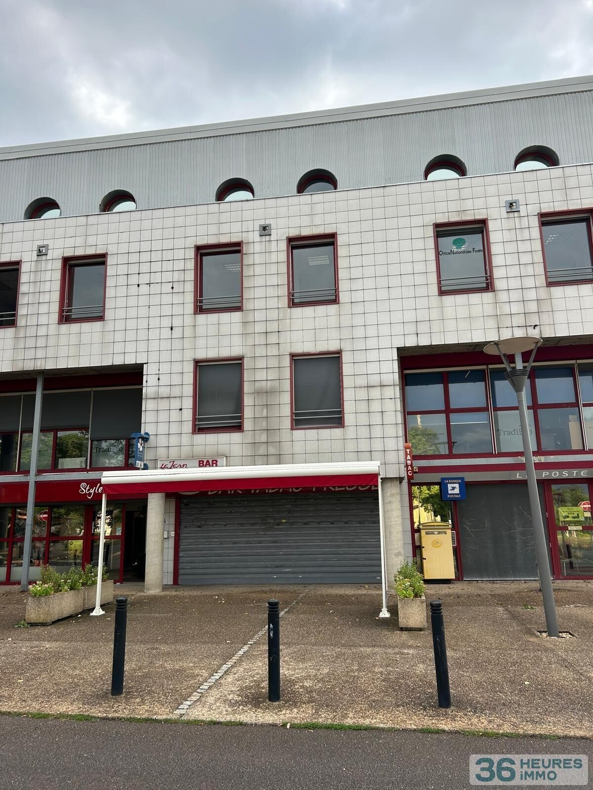 ENSEMBLE DE BUREAUX