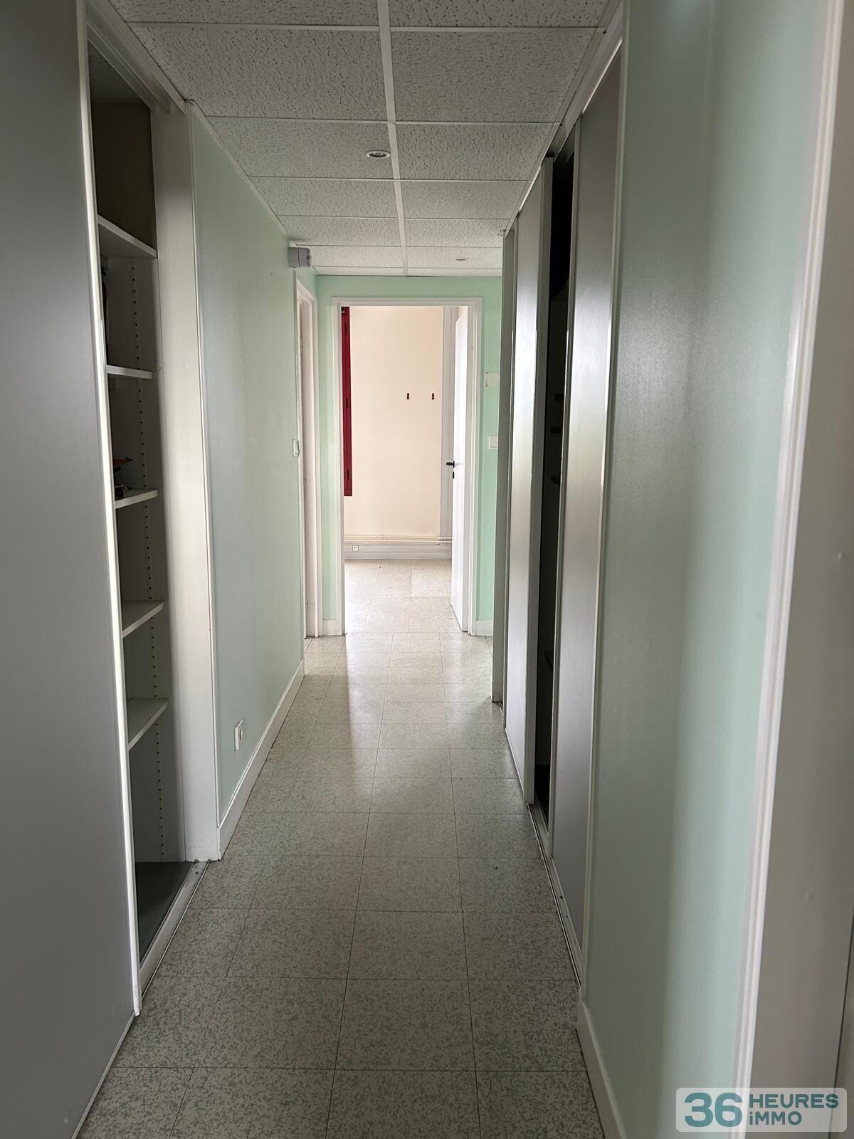 ENSEMBLE DE BUREAUX