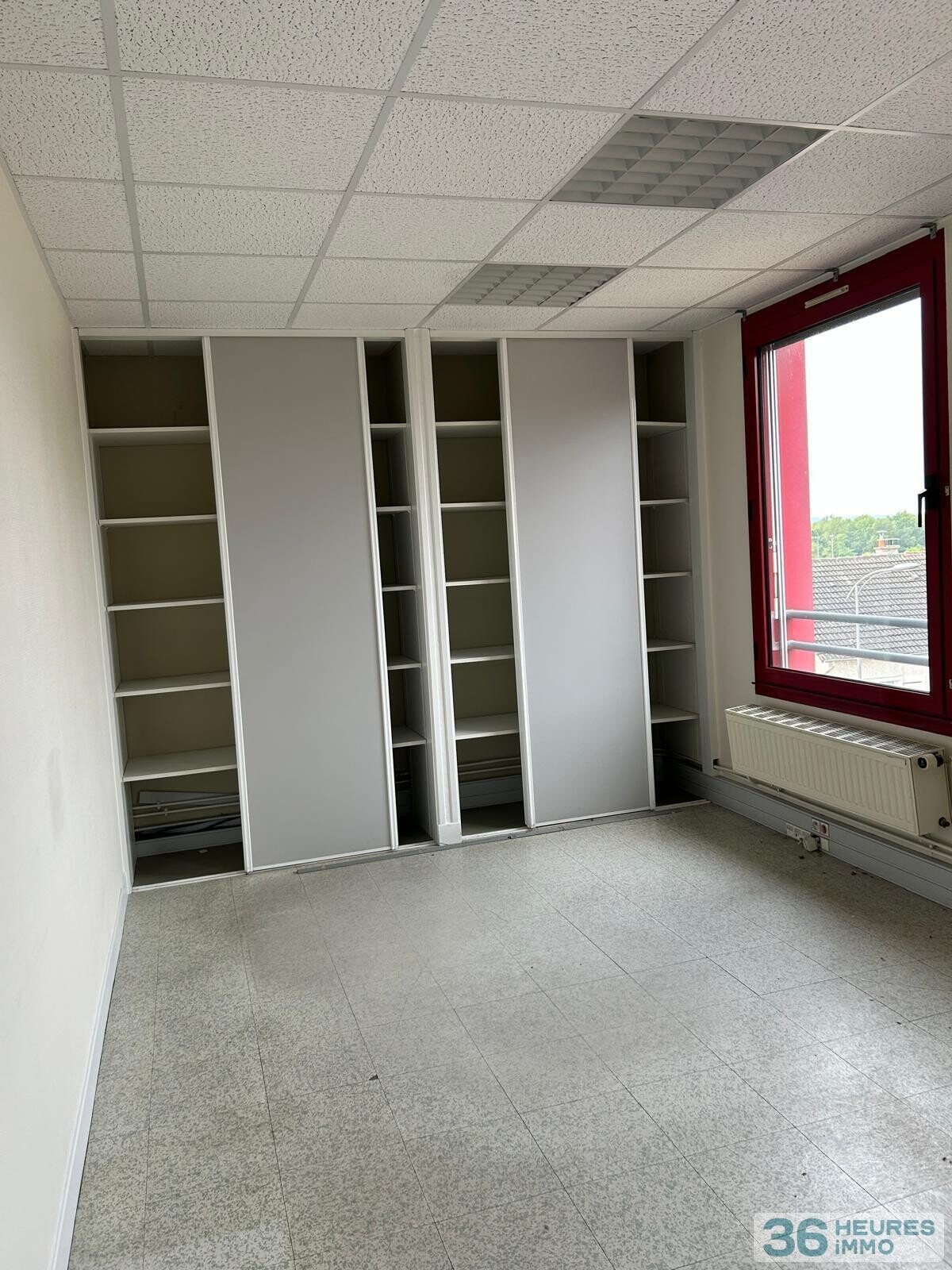 ENSEMBLE DE BUREAUX