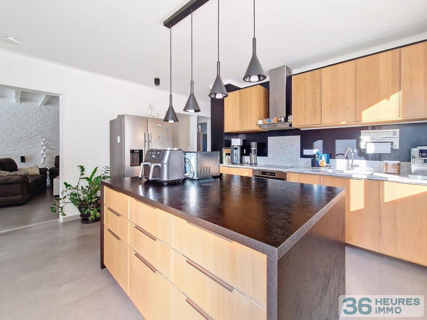Maison rénovée avec piscine