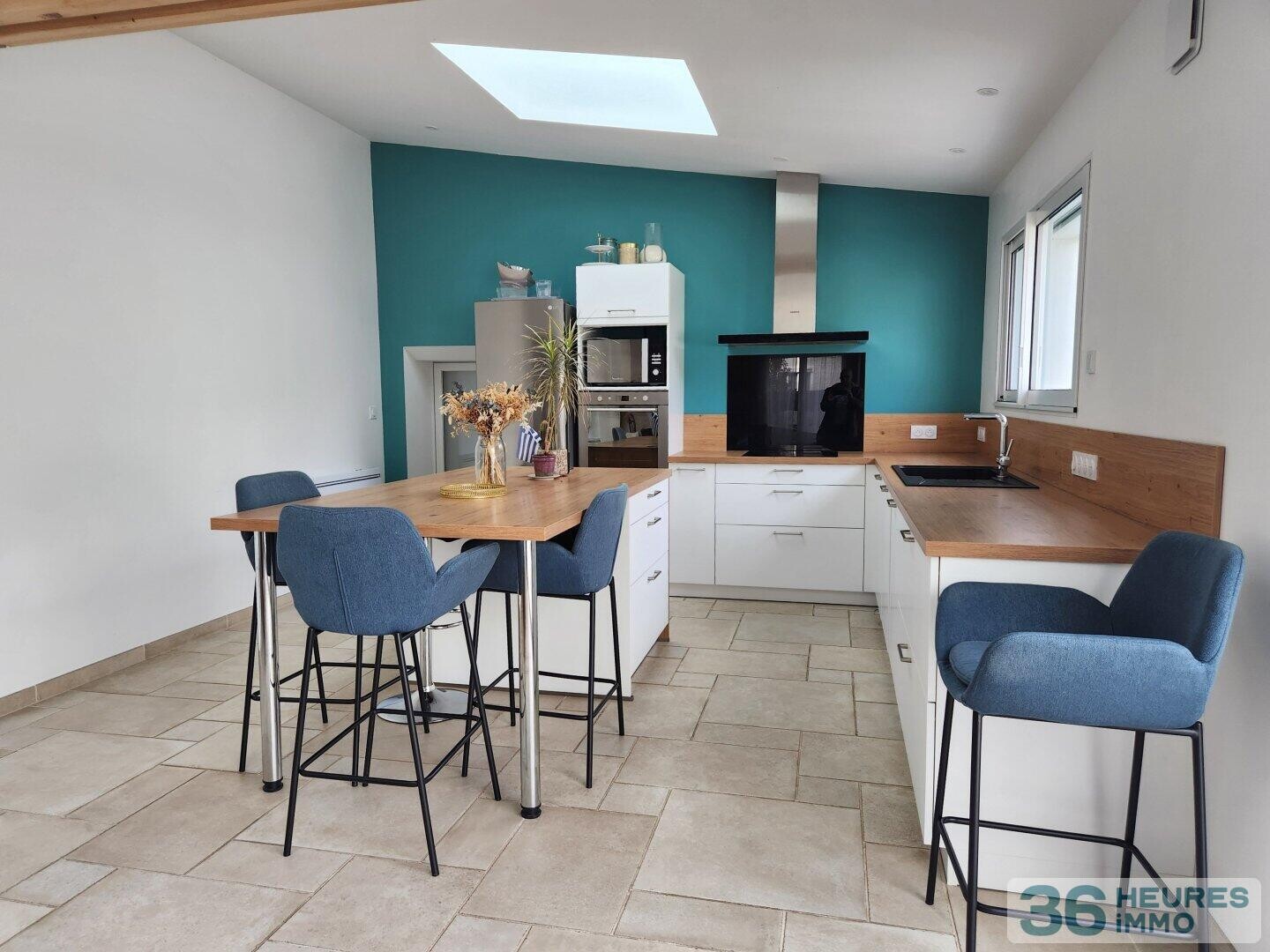 Maison 4 ch et 1 bureau - Bourg du Loroux Bottereau