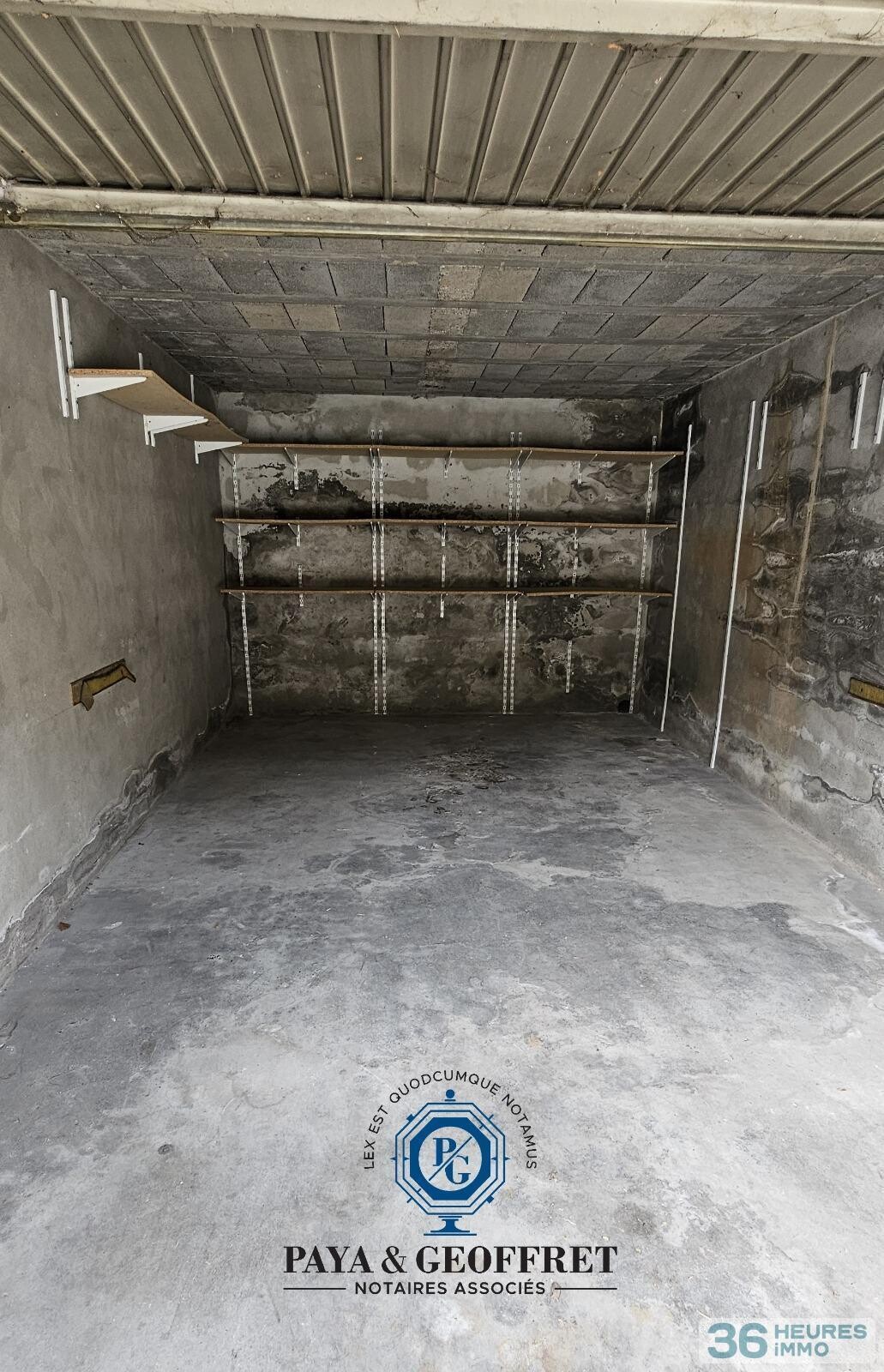 Vente garage de 18m² à MEOUNES LES MONTRIEUX