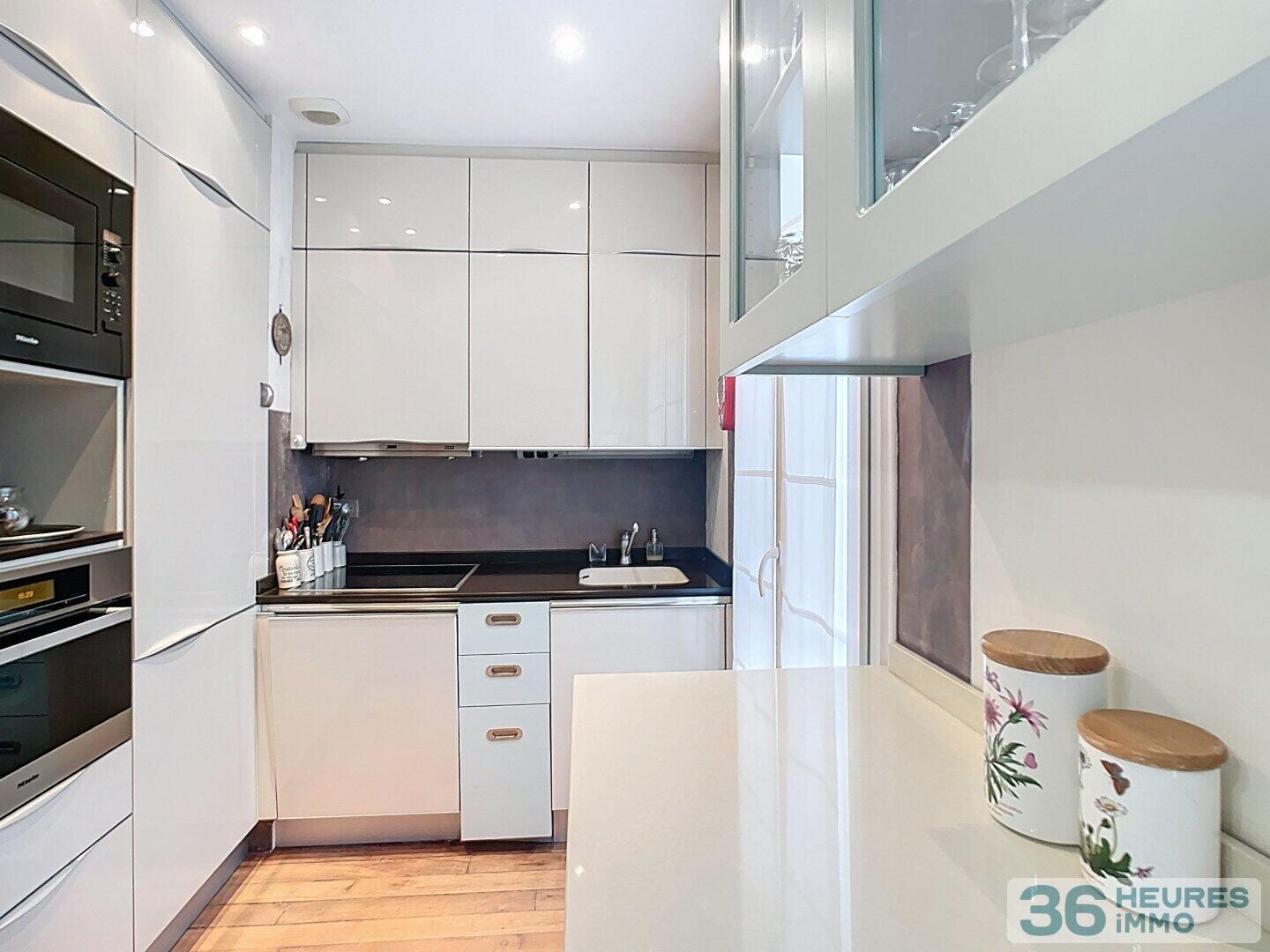 Duplex unique au cœur de Paris
