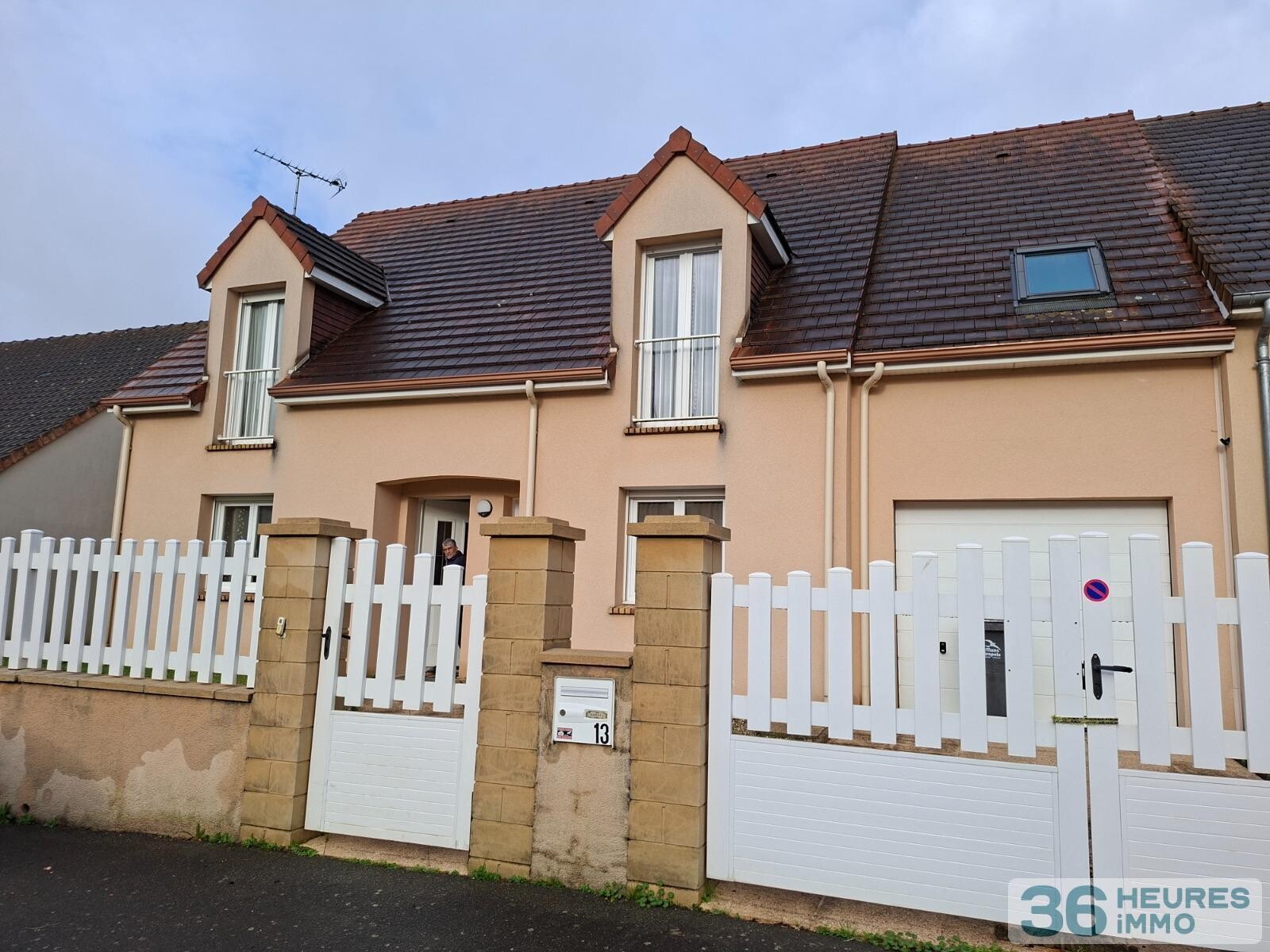 HOPITAL - UNIVERSITE - PLAIN PIED AVEC GARAGE ET JARDIN 