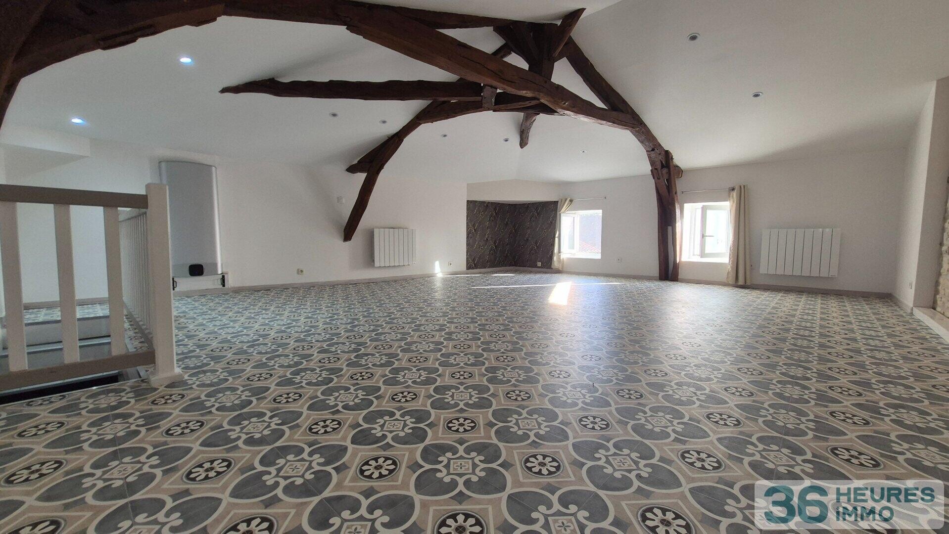 Maison Rénovée de 5 Pièces à Saint-Georges-du-Bois