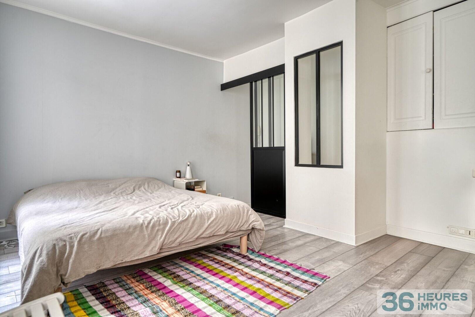  Quartier Martyrs / Cadet – Duplex esprit maison- 2 suites - Patio / Terrasse