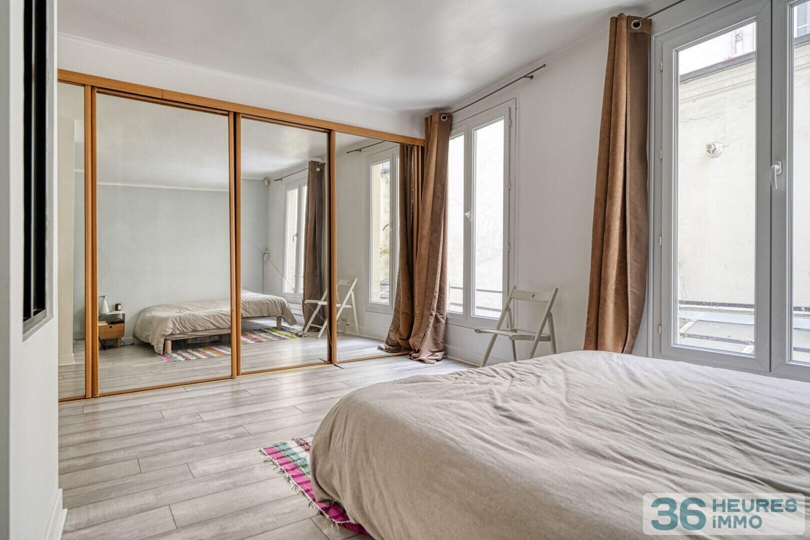  Quartier Martyrs / Cadet – Duplex esprit maison- 2 suites - Patio / Terrasse