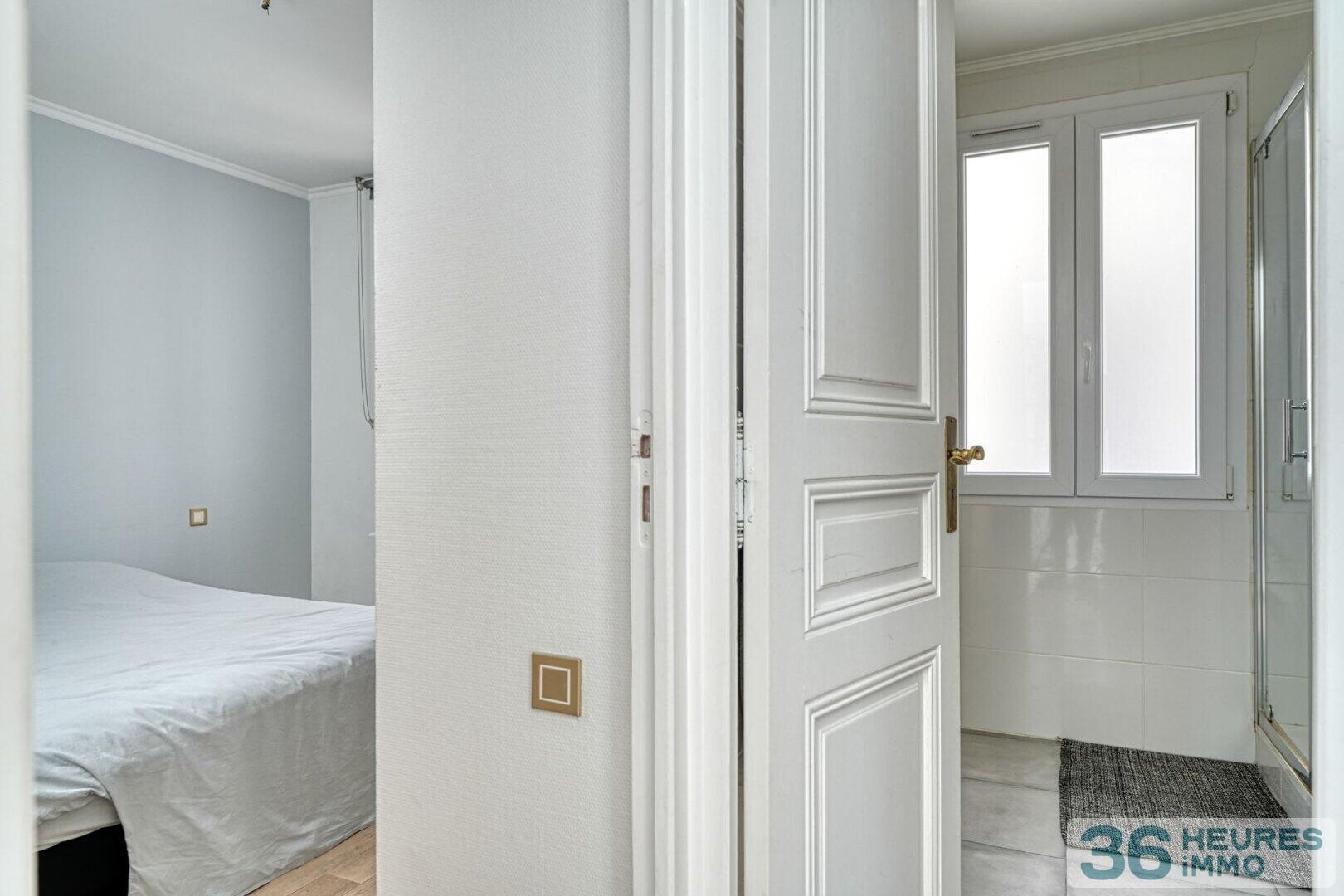  Quartier Martyrs / Cadet – Duplex esprit maison- 2 suites - Patio / Terrasse