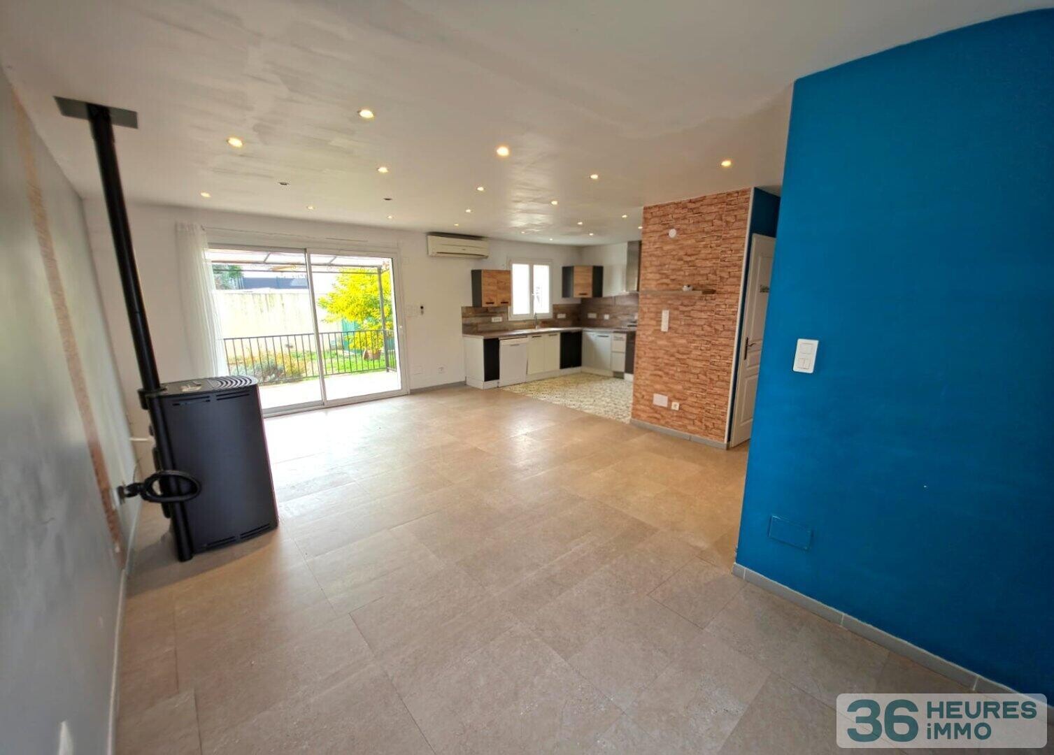 Villa usage d'habitation type T4 (3 chambres) avec garage et terrain attenant