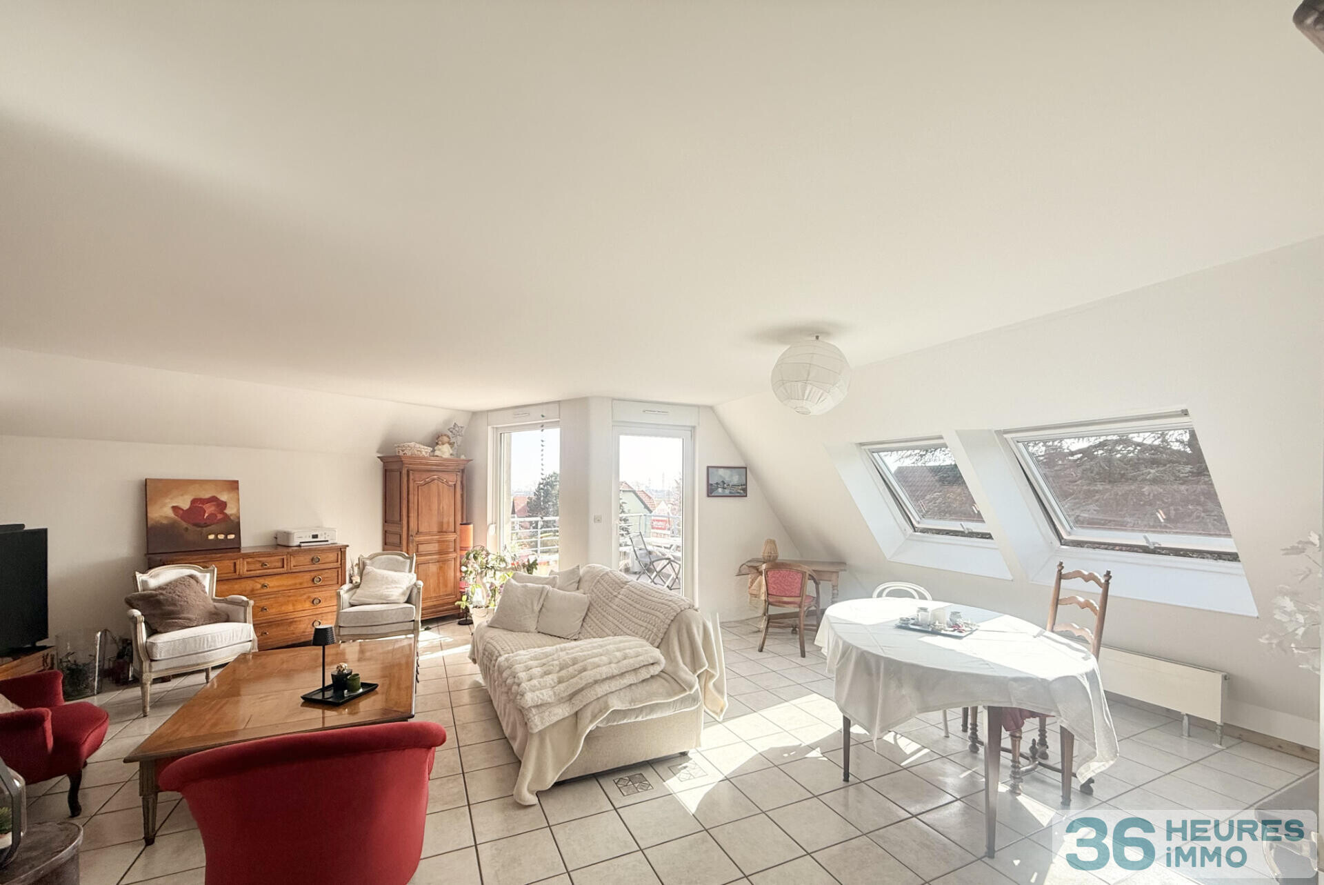 Comme une maison à Niederhausbergen ? 4 pièces lumineux avec terrasse, garage et vue dégagée.