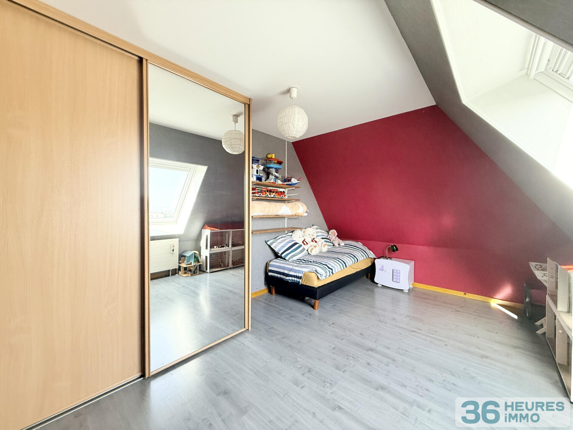 Comme une maison à Niederhausbergen ? 4 pièces lumineux avec terrasse, garage et vue dégagée.