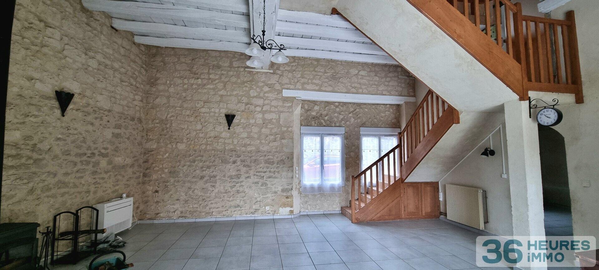 Maison de ville familiale en plein cœur de Ste Maure de Touraine