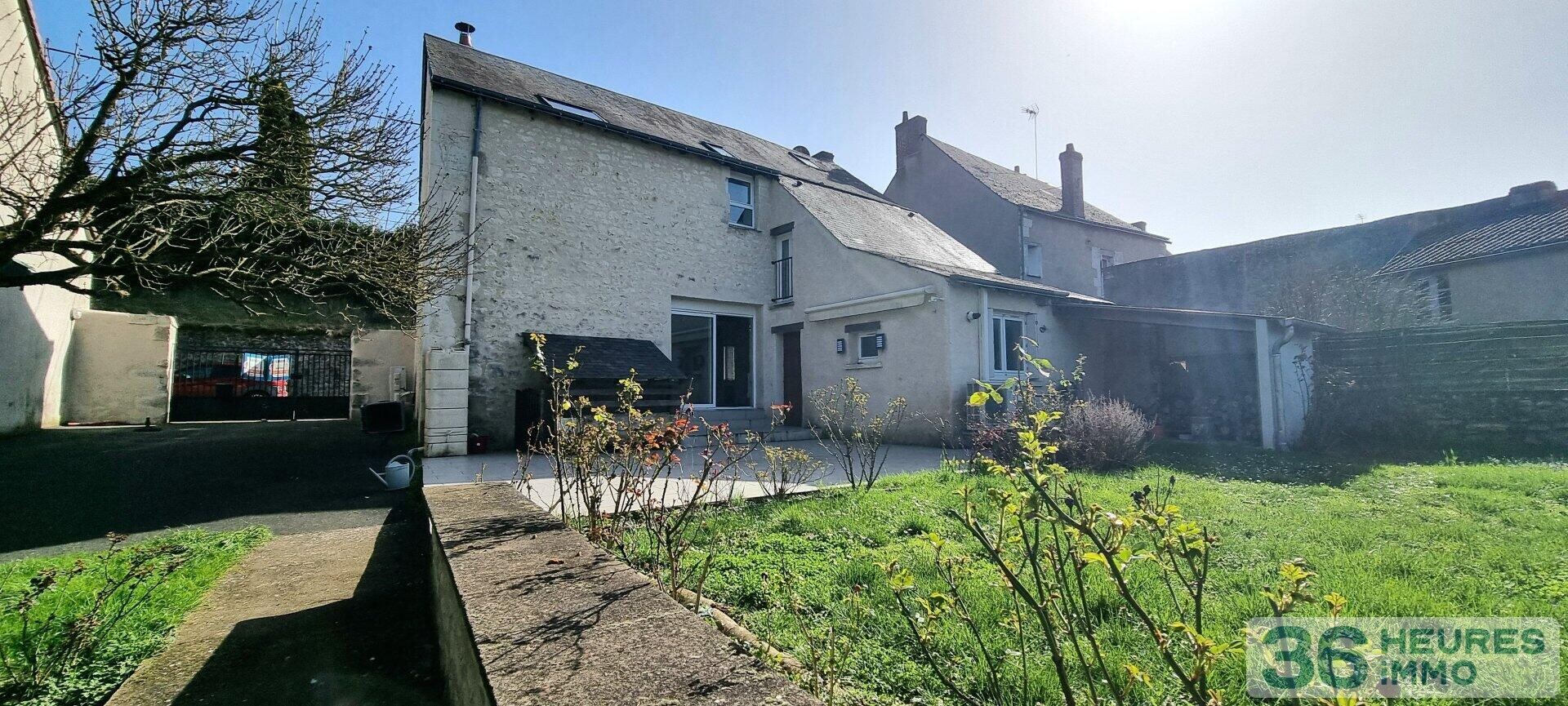 Maison de ville familiale en plein cœur de Ste Maure de Touraine