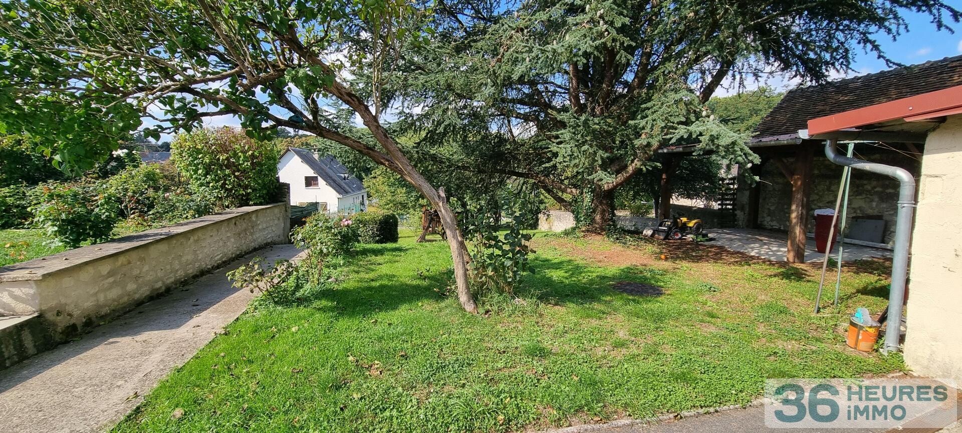 Maison de ville familiale en plein cœur de Ste Maure de Touraine