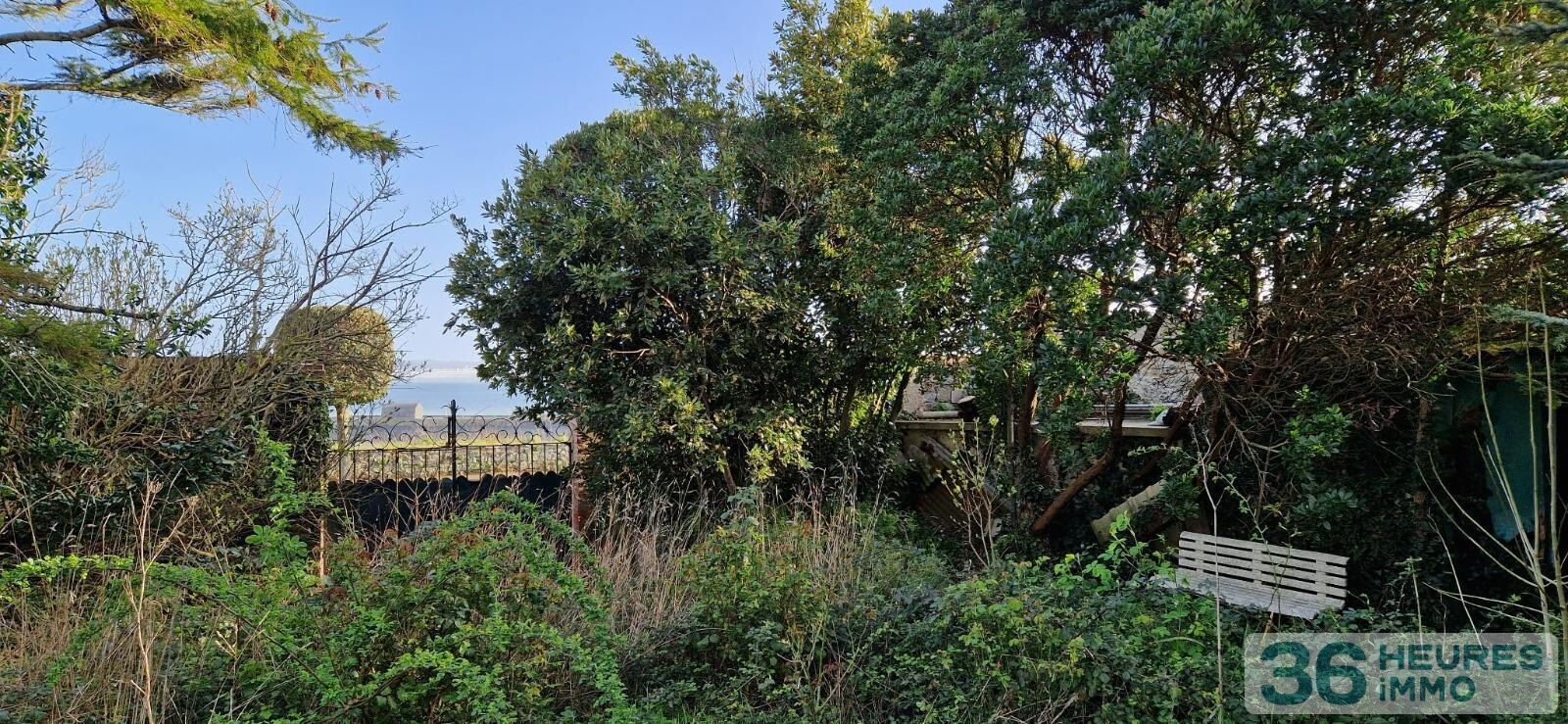 MAISON AVEC JARDIN SUR LE ROC A GRANVILLE