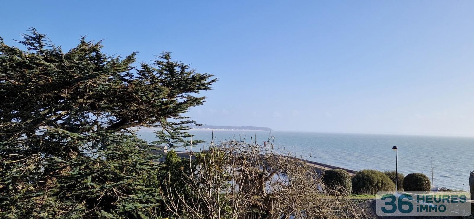 MAISON AVEC JARDIN SUR LE ROC A GRANVILLE