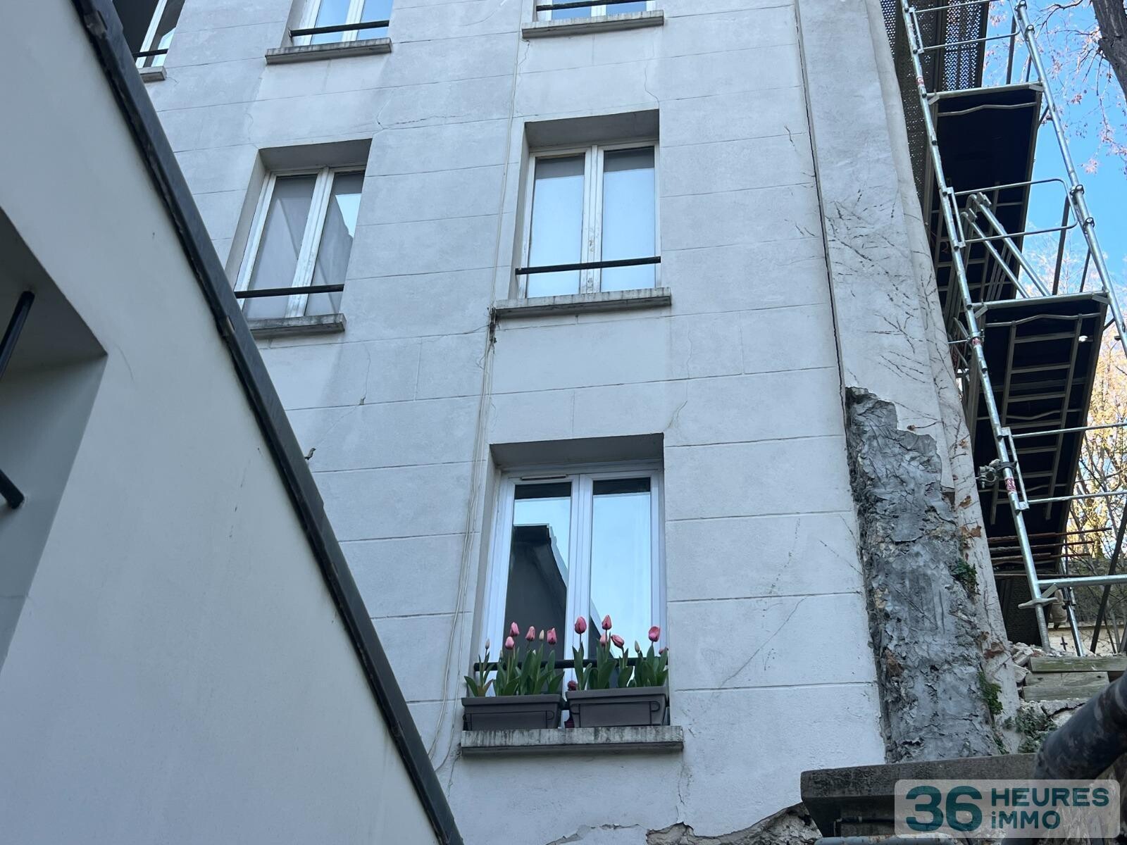 studio à renover 75018 PARIS 