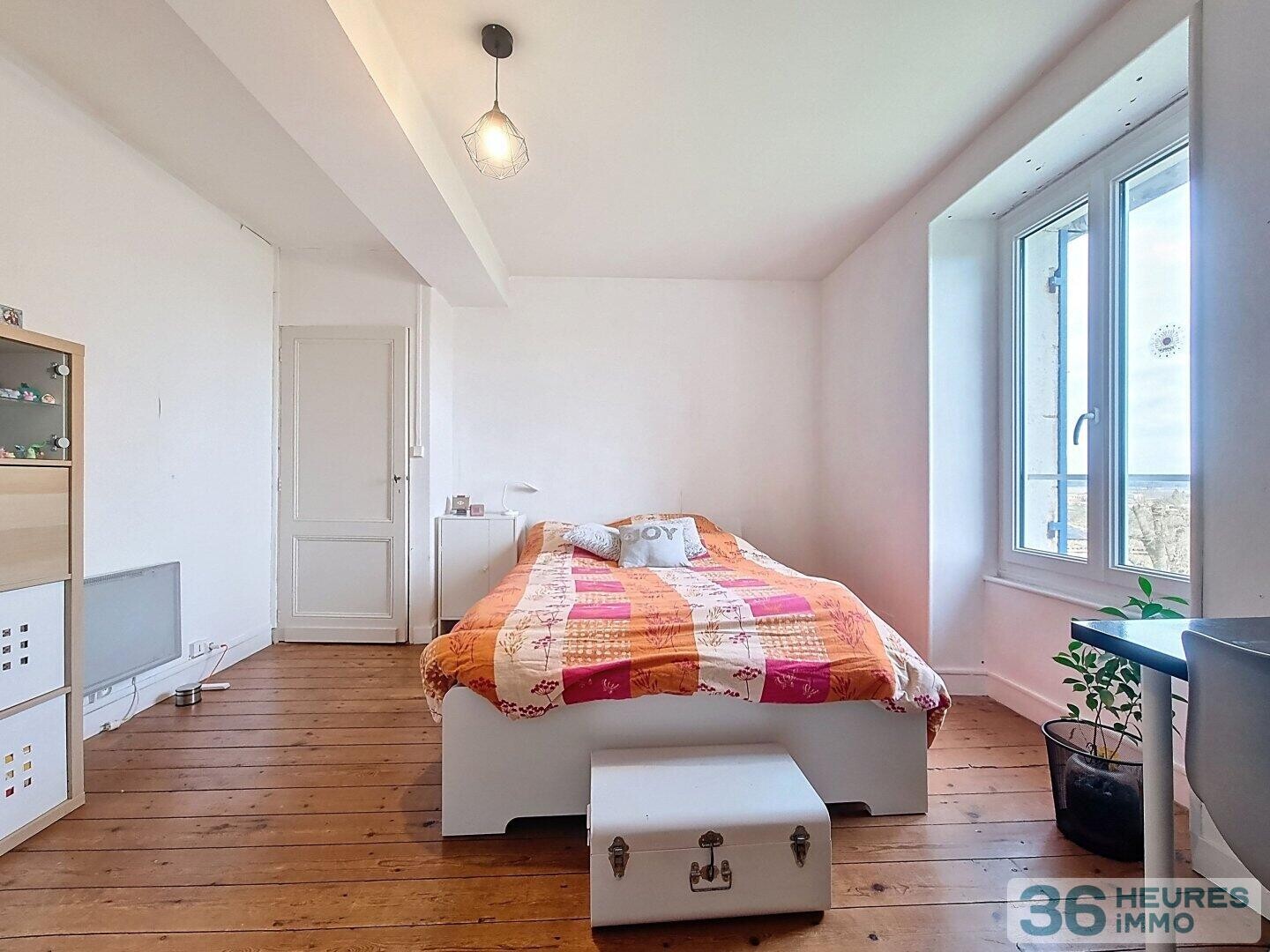 Maison en pierre à réinventer – 5 pièces – 115 m² habitables – Terrain de 1 000 m²