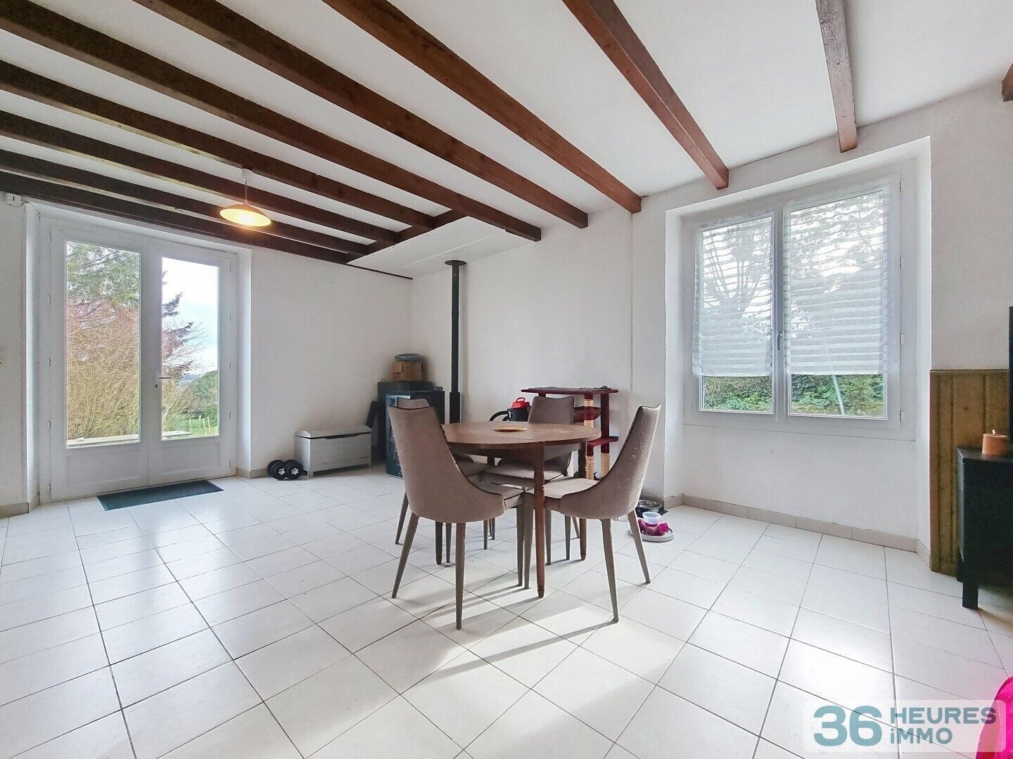 Maison en pierre à réinventer – 5 pièces – 115 m² habitables – Terrain de 1 000 m²