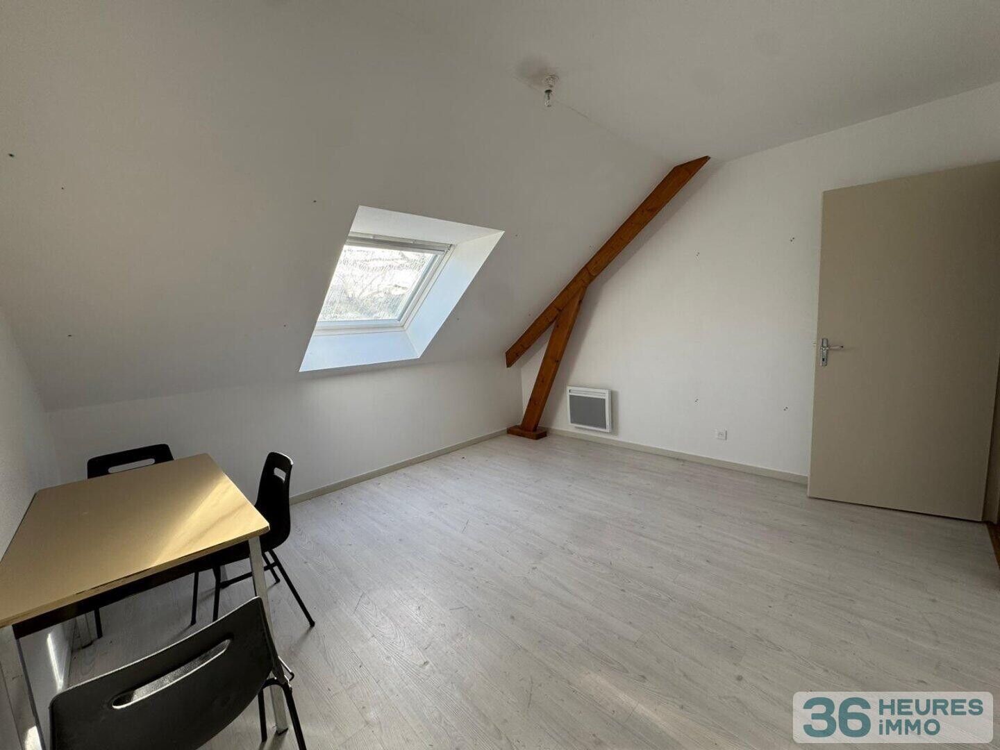 Saint Mathurin sur Loire, maison en plein coeur de bourg!