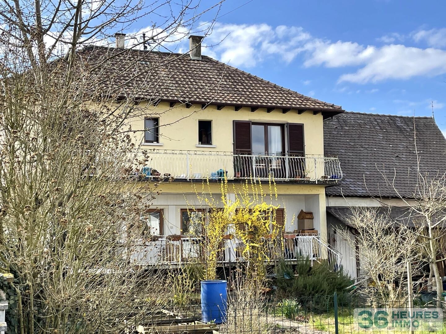 Propriété de 143,90 m2 6 pièces sur terrain 675 m2 avec terrasse et jardin